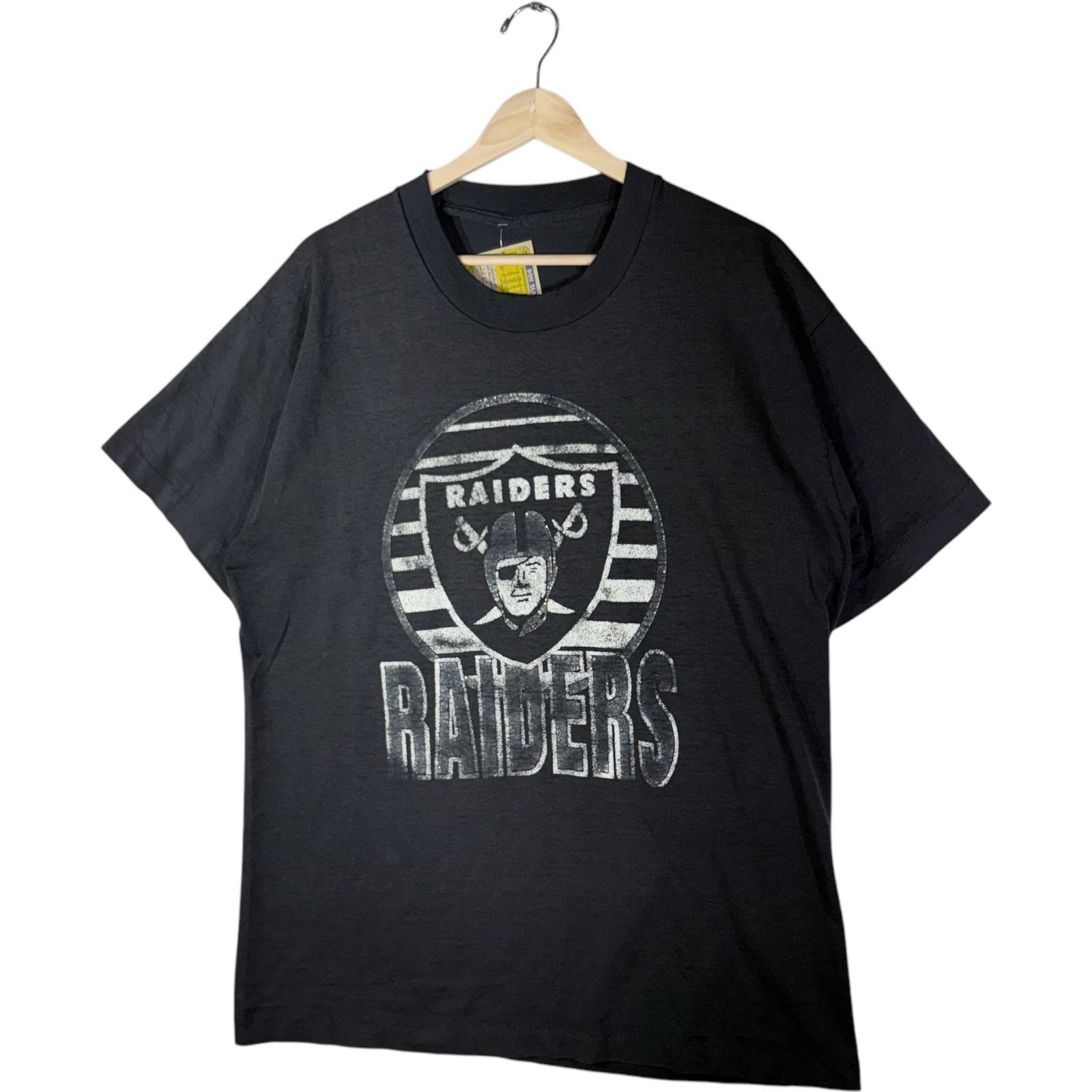 Vintage Vintage Los Angeles Raiders Logo Spellout NFL Tee XL Size US XL / EU 56 / 4 - 3 Thumbnail