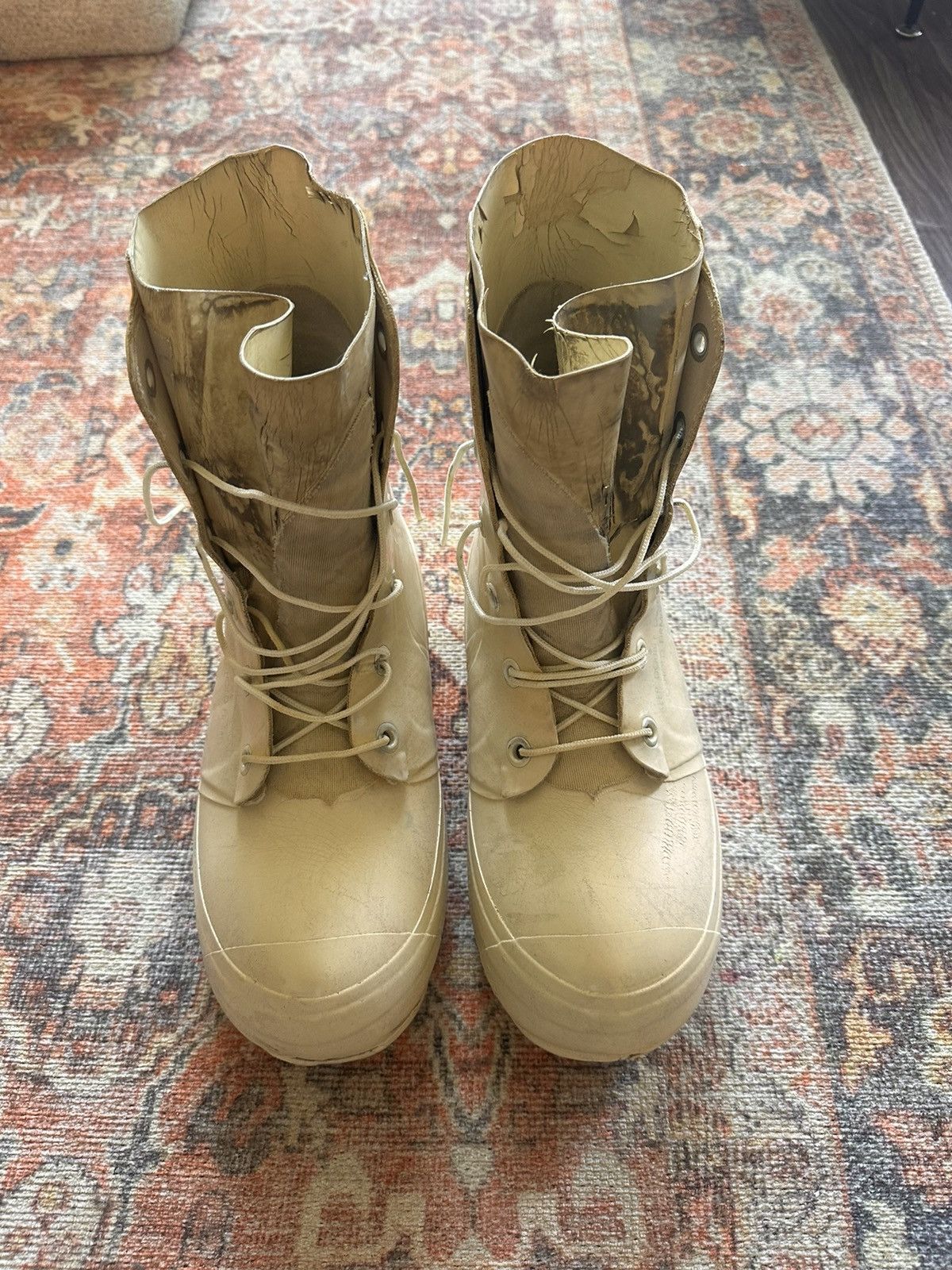 Bata 90s Bata Military Bunny Boot Size US 8 / EU 41 - 2 Thumbnail