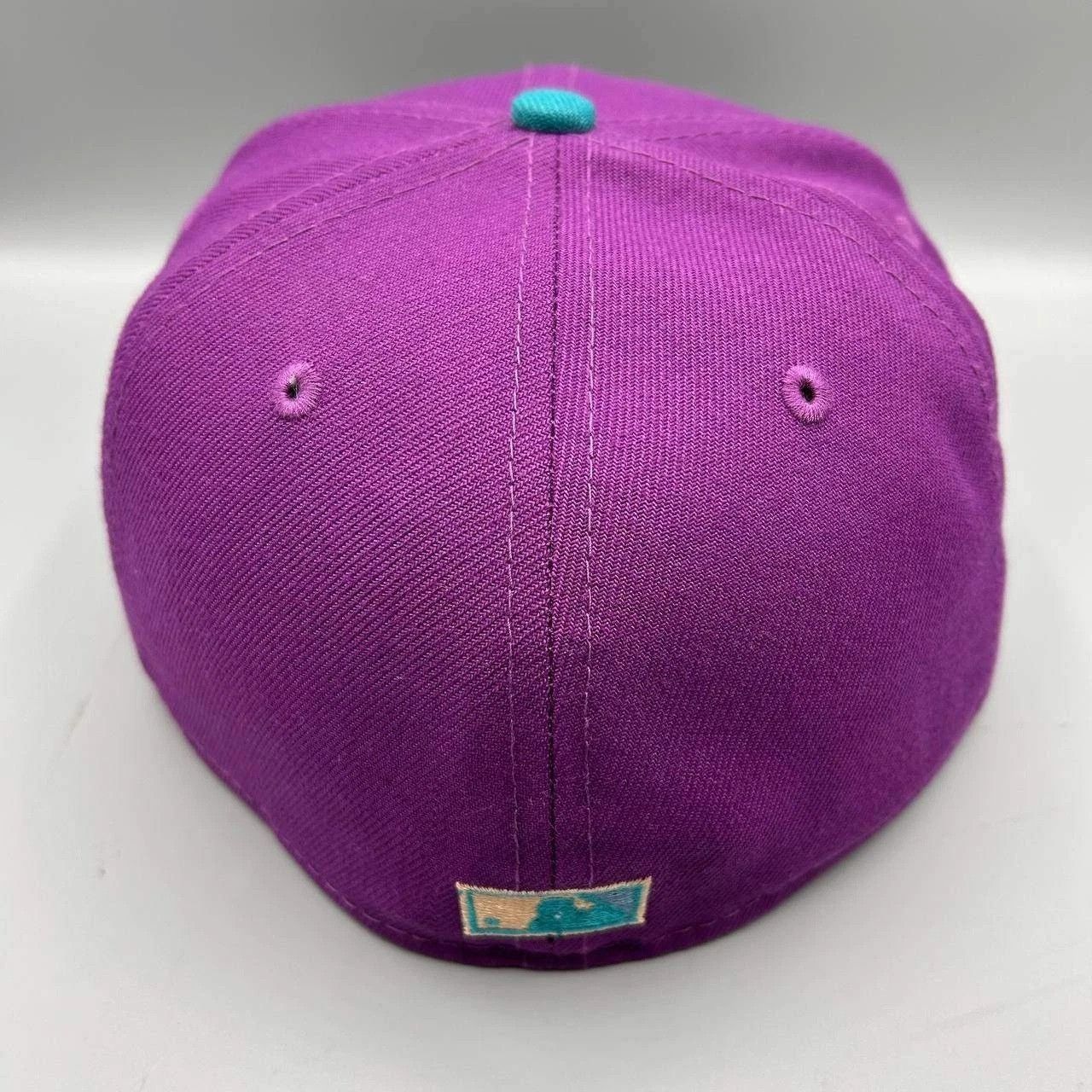 New Era Minnesota Twins Hat Men 7 1/4 Purple Black MLB Fitted Cap Size ONE SIZE - 8 Thumbnail