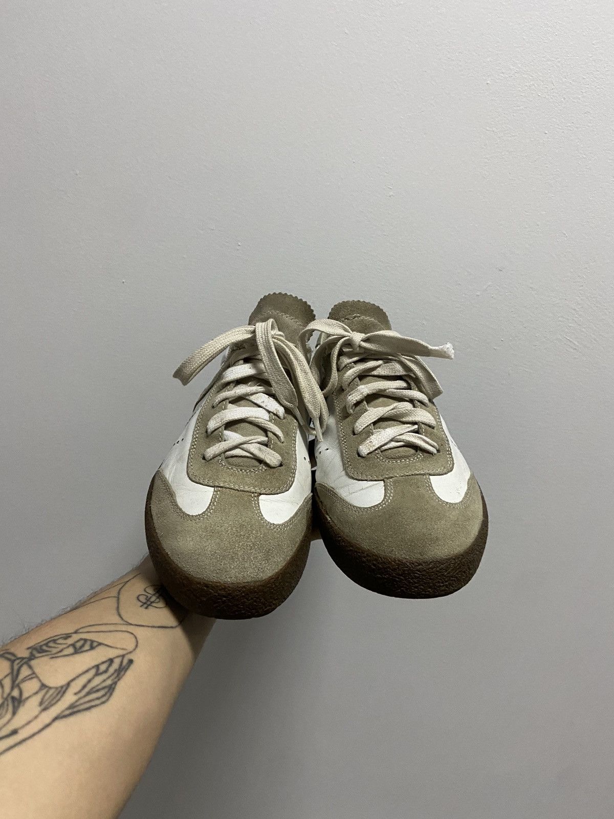 Moncler Moncler low top sneakers leather vintage luxury logo Size US 8 / EU 41 - 4 Thumbnail