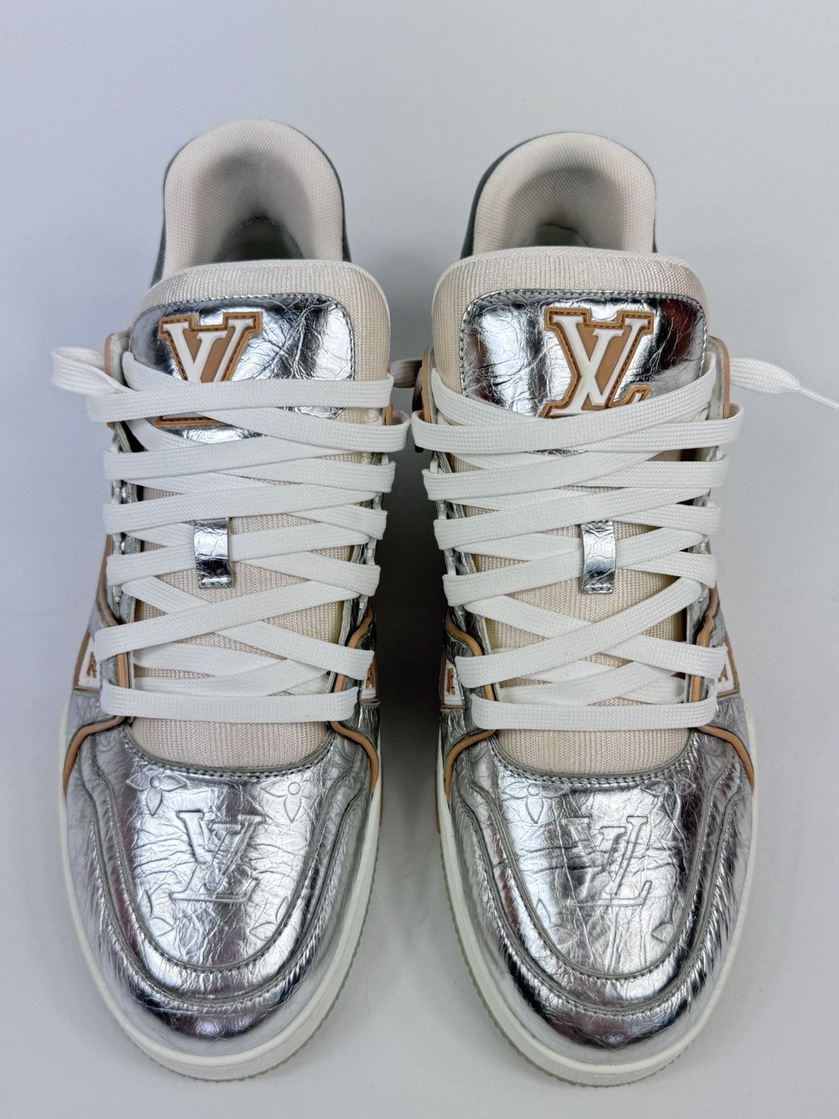 Louis Vuitton MONOGRAM SILVER SNEAKERS Size US 11 / EU 44 - 4 Thumbnail