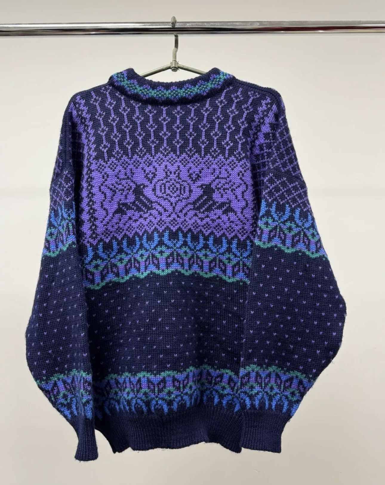 Dale Of Norway × Traditional Weatherwear Vintage Dale Of Norway Sweater Pure New Wool Animal Accents Size US L / EU 52-54 / 3 - 2 Thumbnail