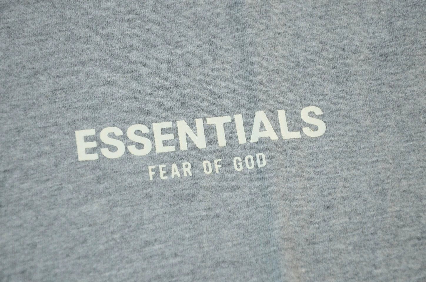 Fear of God Fear of God Essentials Printed Logo Oversize Gray T-shirt Size US XXL / EU 58 / 5 - 3 Thumbnail