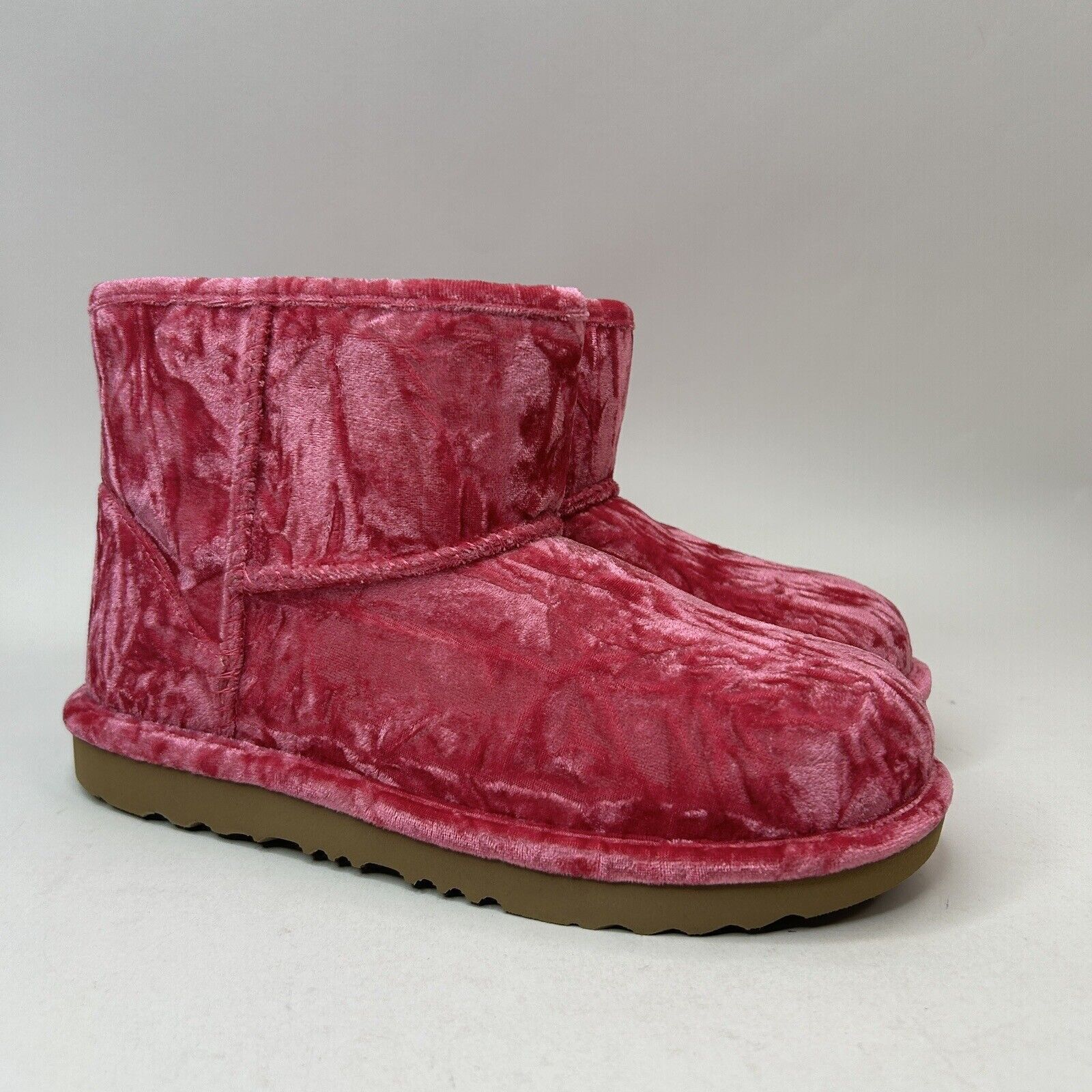 Ugg UGG Classic Mini II Pink 3 Velvet Boot “Raspberry Wool” 2023 Size US 7.5 / IT 37.5 - 1 Thumbnail