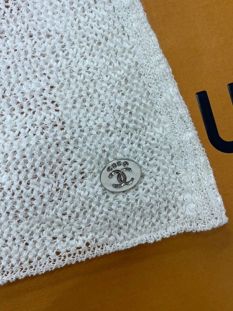 Chanel Chanel 25M coco beach series white pocket knitted vest Size XS / US 0-2 / IT 36-38 - 2 Thumbnail