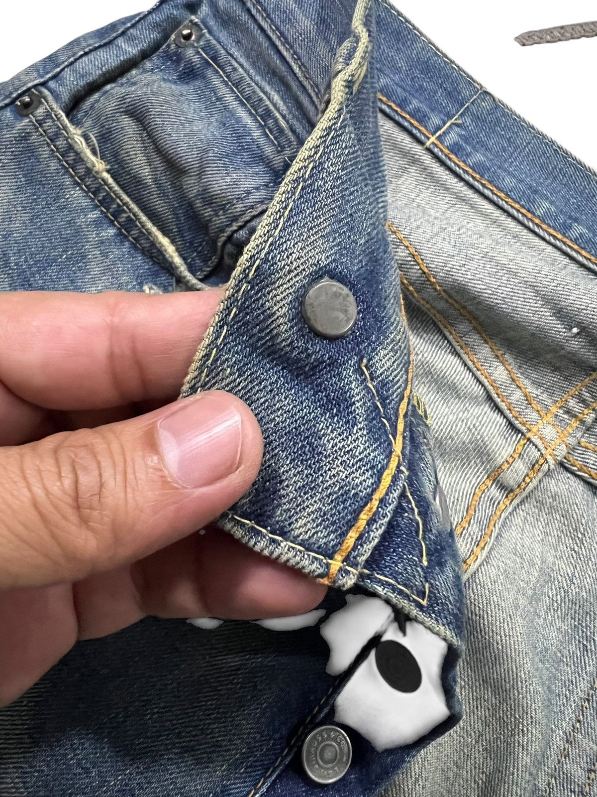 Levi's Vintage Levi’s 501 Big E Selvedge Distressed Mud Wash Jean Size US 30 / EU 46 - 5 Thumbnail