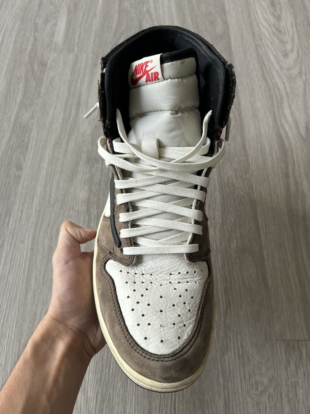 Jordan Brand × Travis Scott Travis Scott x Air Jordan Retro 1 High OG Mocha Size 11 Size US 11 / EU 44 - 8 Thumbnail