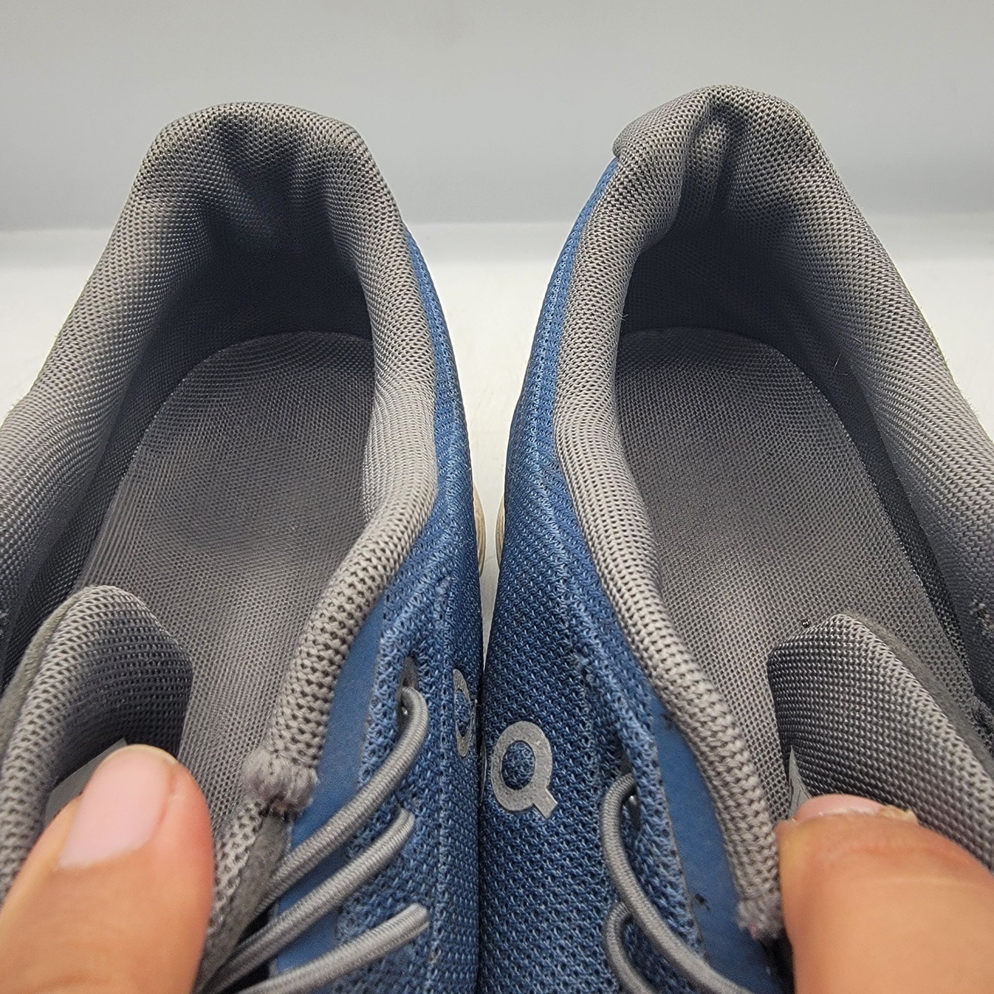 On On Cloud 5 Mens 10.5 Blue Stellar Eclipse Athletic Shoes Run Size US 10.5 / EU 43-44 - 9 Thumbnail
