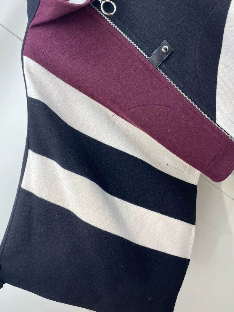 Louis Vuitton Louis Vuitton Color-block double-faced cashmere poncho Cloa Size XXS / US 00 / IT 34 - 4 Thumbnail