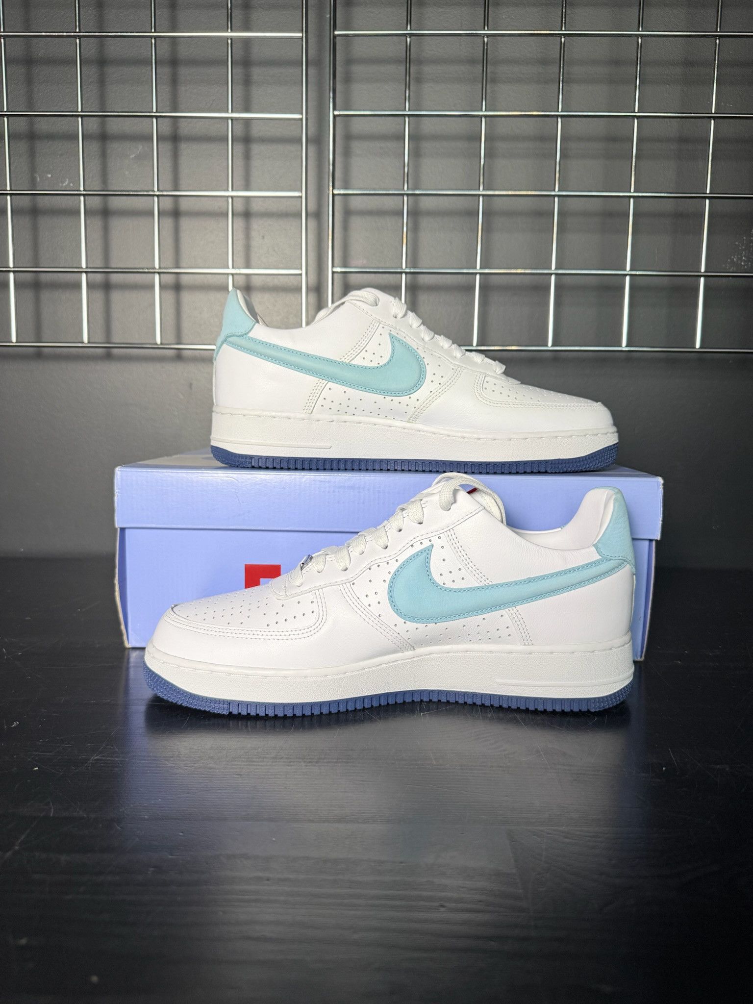 Nike Nike Air Force 1 Low "Puerto Rico" (2022) - Size 11 Size US 11 / EU 44 - 2 Thumbnail