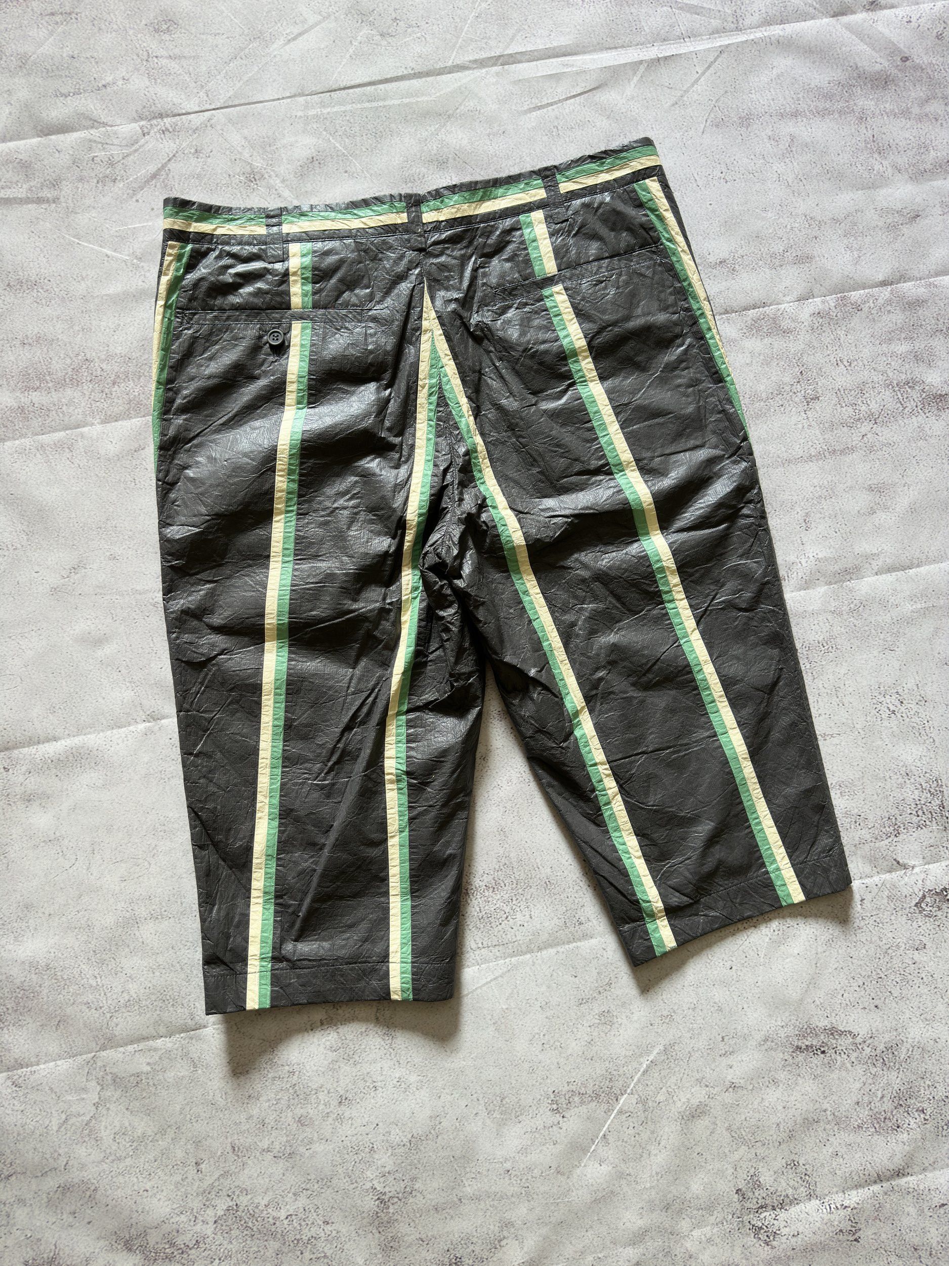 Issey Miyake Issey Miyake Men Polyethylene Stripe Shorts sz.4 Size US 32 / EU 48 - 11 Thumbnail