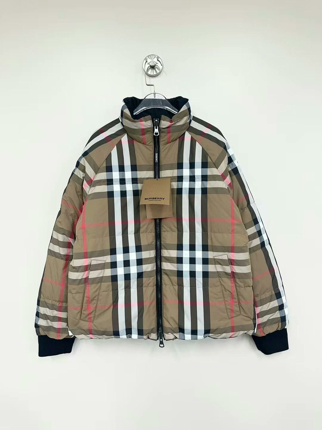 Burberry burberry reversible zip collar down jacket Size US M / EU 48-50 / 2 - 1 Thumbnail