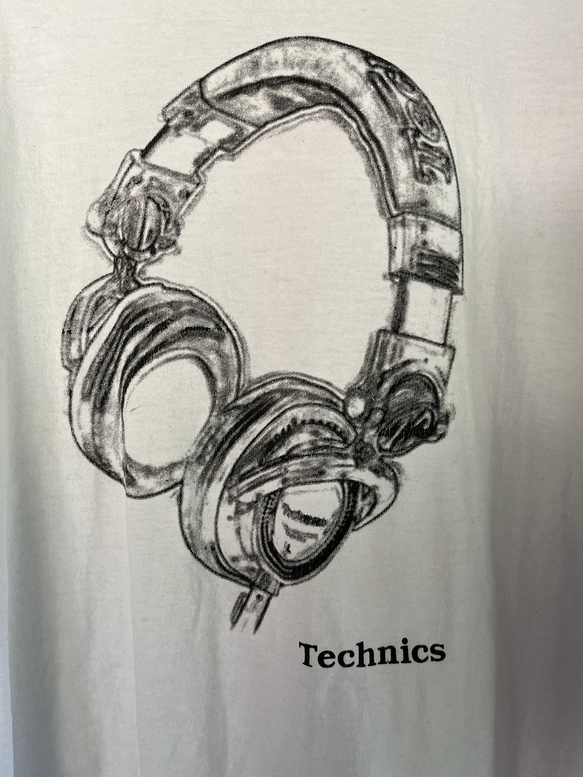 Band Tees Technics Headphones vintage tee Size US L / EU 52-54 / 3 - 3 Thumbnail
