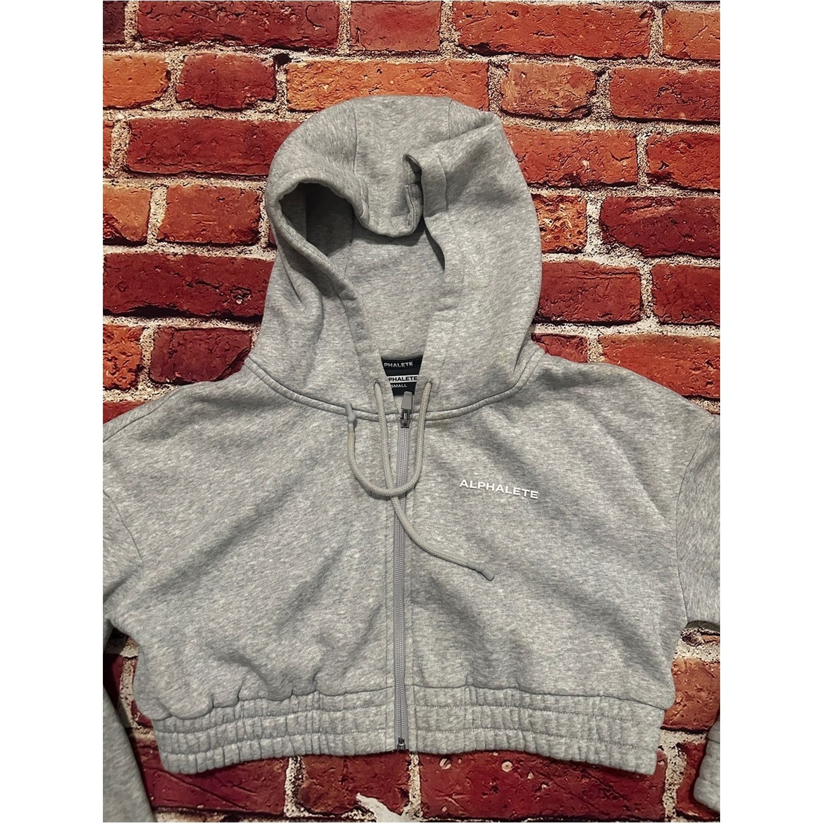 Alphalete Athletics Alphalete cropped zip up hoodie size small Size S / US 4 / IT 40 - 4 Thumbnail