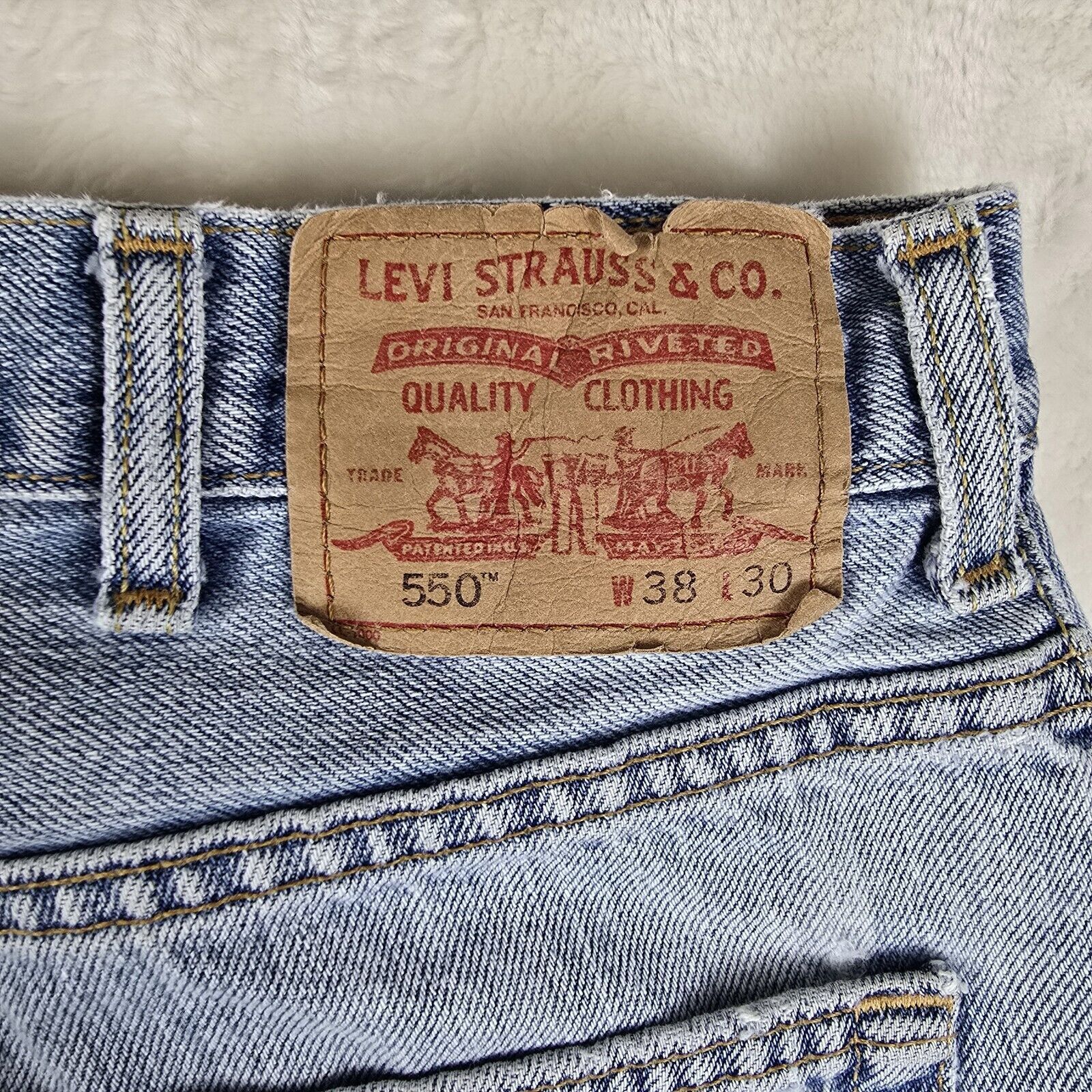 Levi's Vintage Levis 550 Jeans 38 x 30 Stonewash Tapered Blue Denim Size US 38 / EU 54 - 11 Thumbnail
