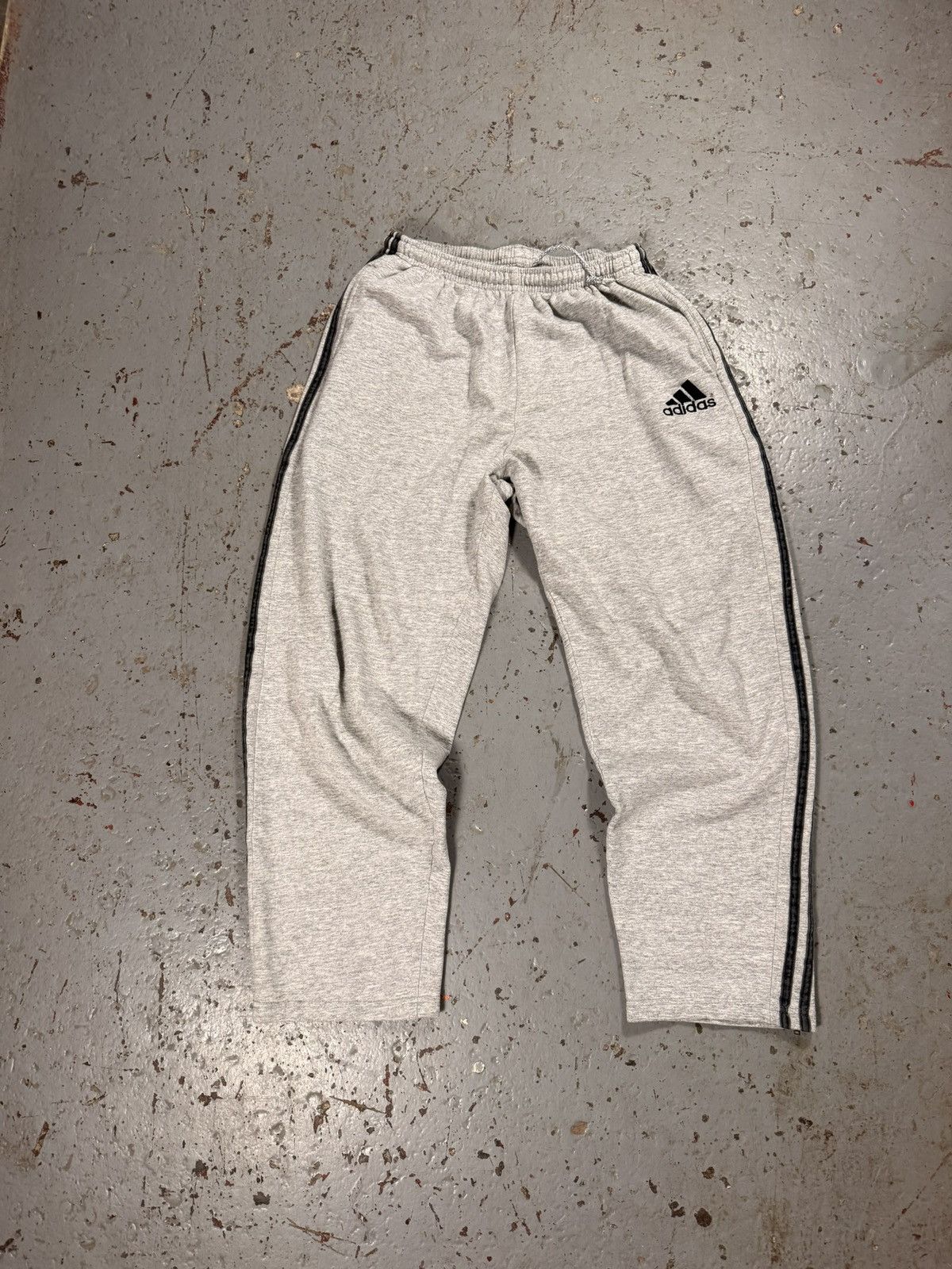 Adidas Vintage y2k Adidas Sweatpants Size US 30 / EU 46 - 1 Thumbnail