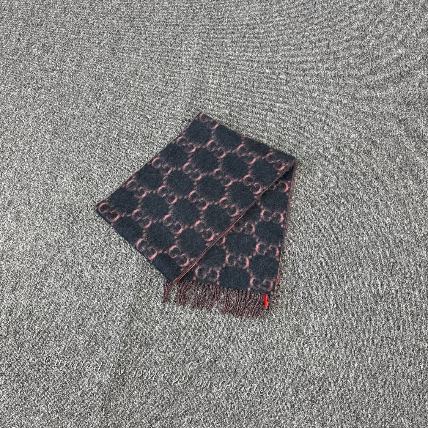 Gucci Gucci Pink Reversible Jacquard Logo Fringe Scarf Size ONE SIZE - 1 Thumbnail