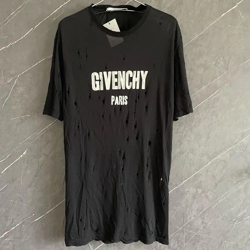 Givenchy Givenchy Black Cotton T-Shirt for Men 0089 Size US S / EU 44-46 / 1 - 1 Thumbnail