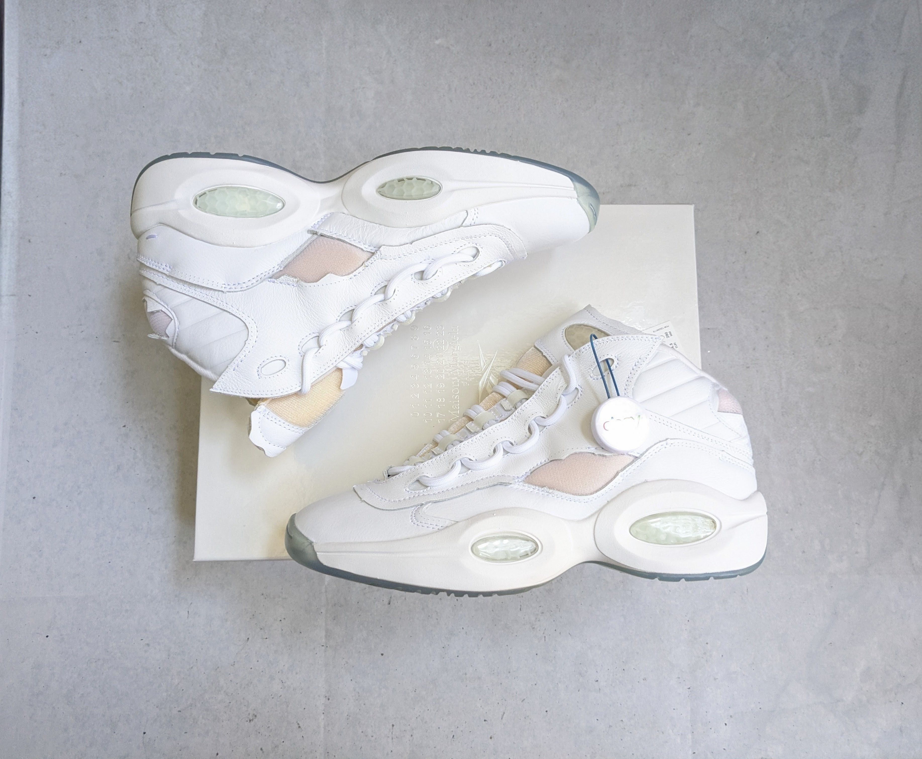 Maison Margiela Maison Margiela Reebok Question White 11 Hi Leather Size US 11 / EU 44 - 1 Thumbnail