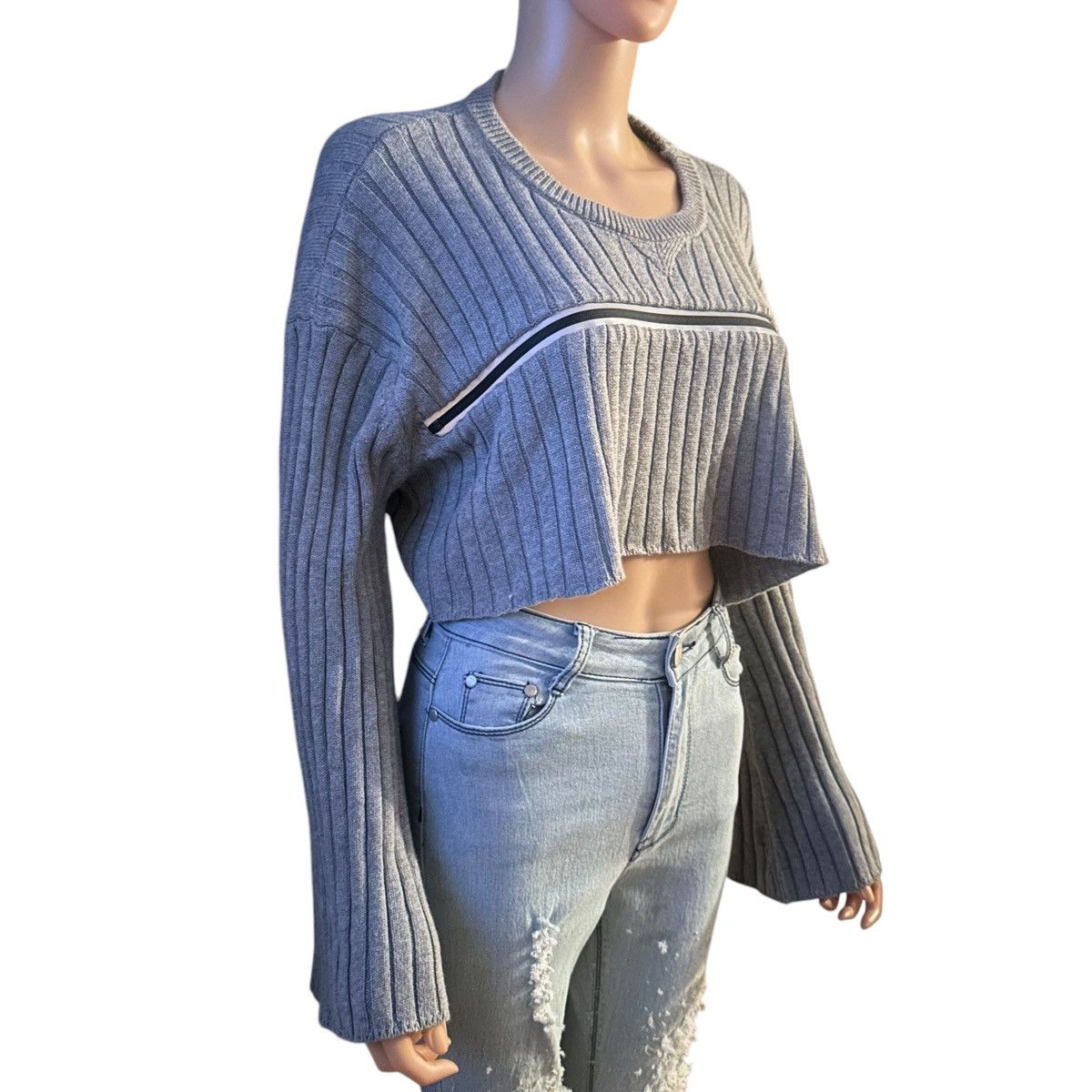 Other LF Seek The Label horizontal zippered cropped sweater Size S / US 4 / IT 40 - 2 Thumbnail