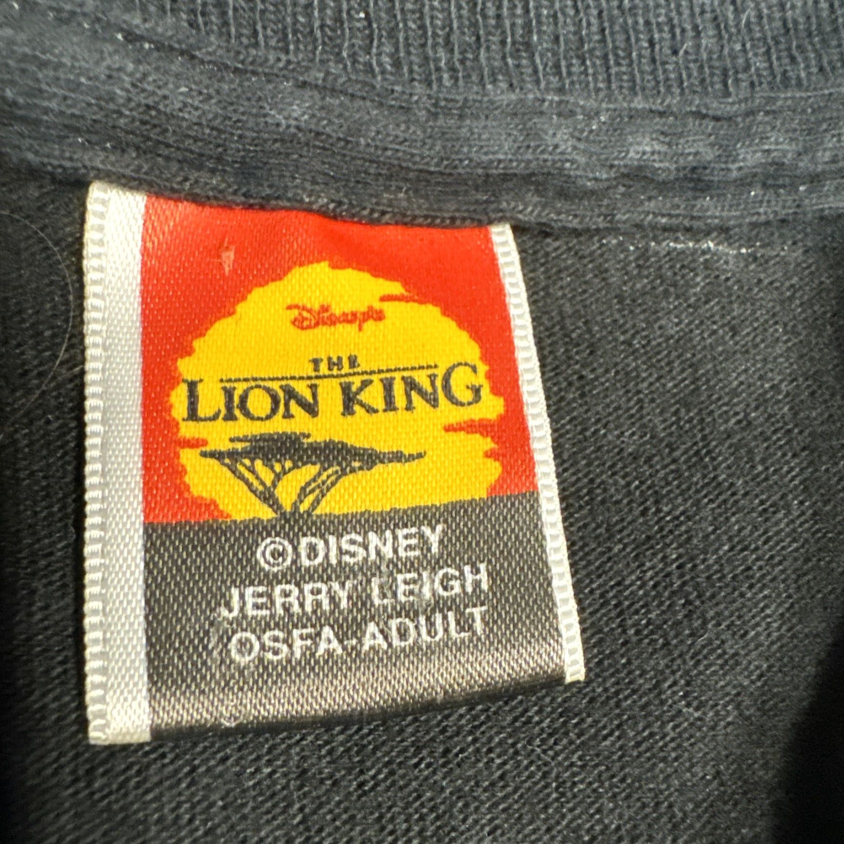 Disney VINTAGE The Lion King Disney Jerry Leigh All Over Print T Shirt XL Black Cotton Crew Neck Short Sleeve Lion King 90s Mens Rock Hut Disney Fans Size US XL / EU 56 / 4 - 5 Thumbnail
