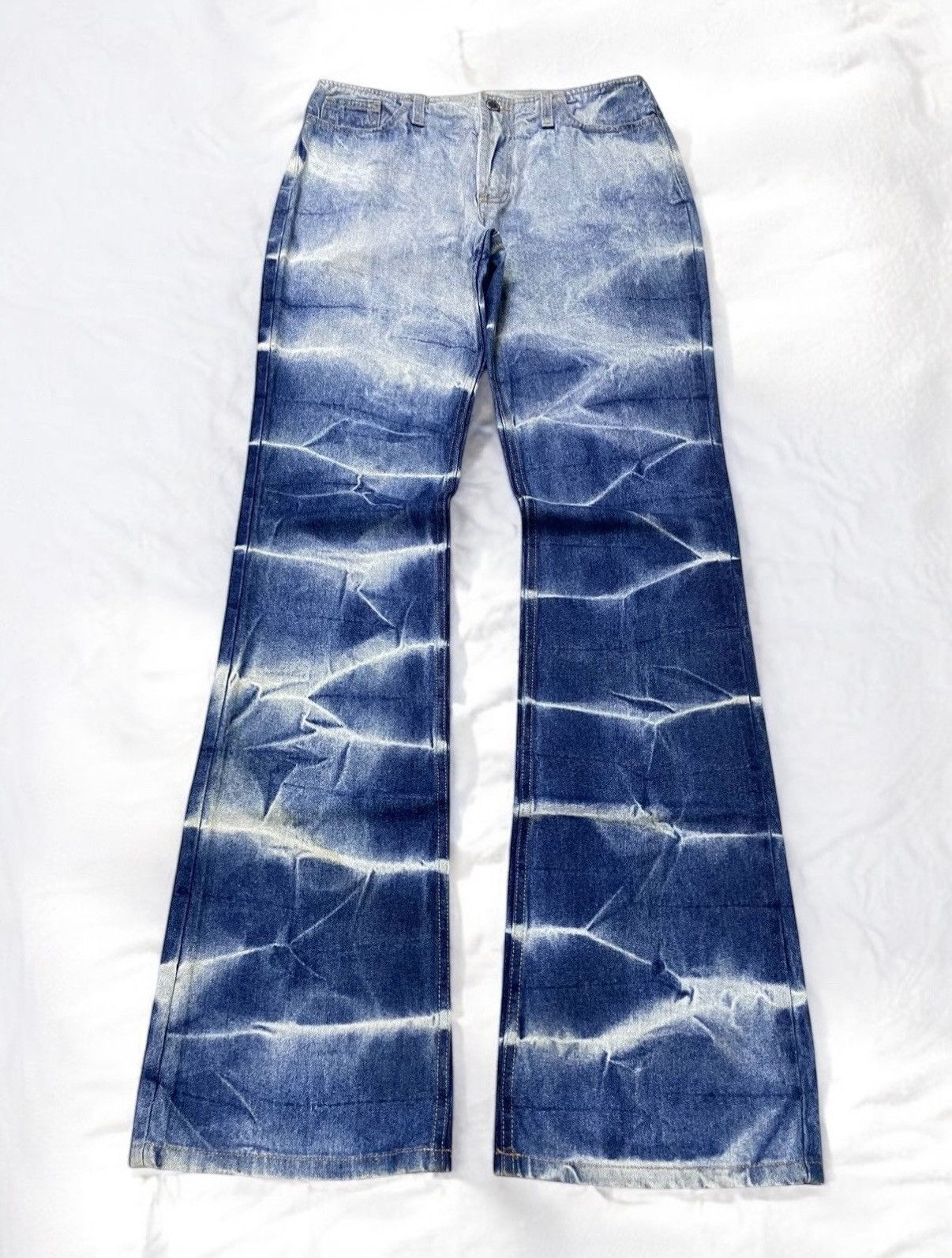 Benetton × Le Grande Bleu (L.G.B.) × Tornado Mart Benetton Glass Shattered Whiskers Wash Flared Jeans Size US 29 - 1 Thumbnail