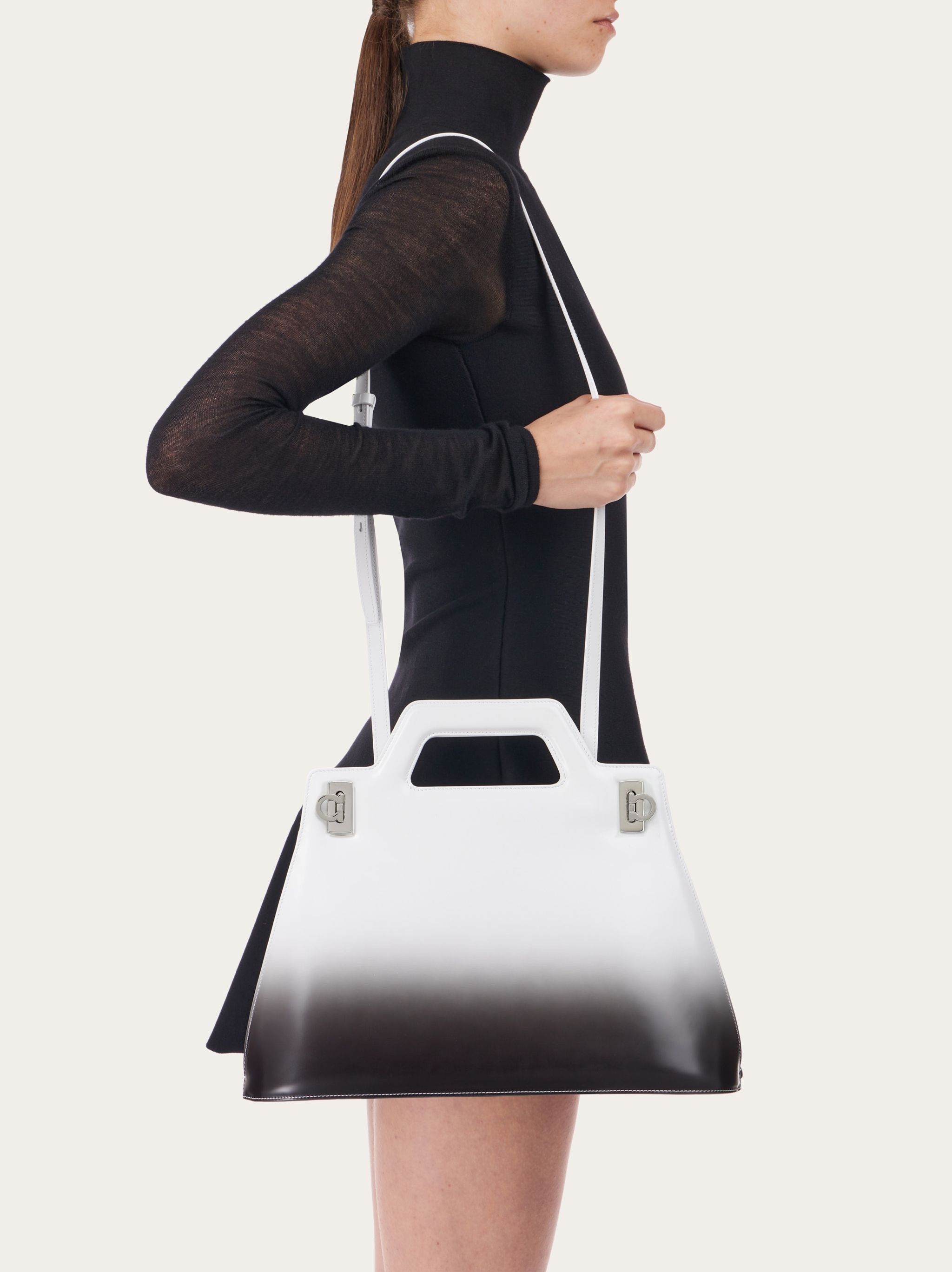 Salvatore Ferragamo o1s1rm0924 Size: OS / Wanda Handle Bag in White/Black Size ONE SIZE - 3 Thumbnail