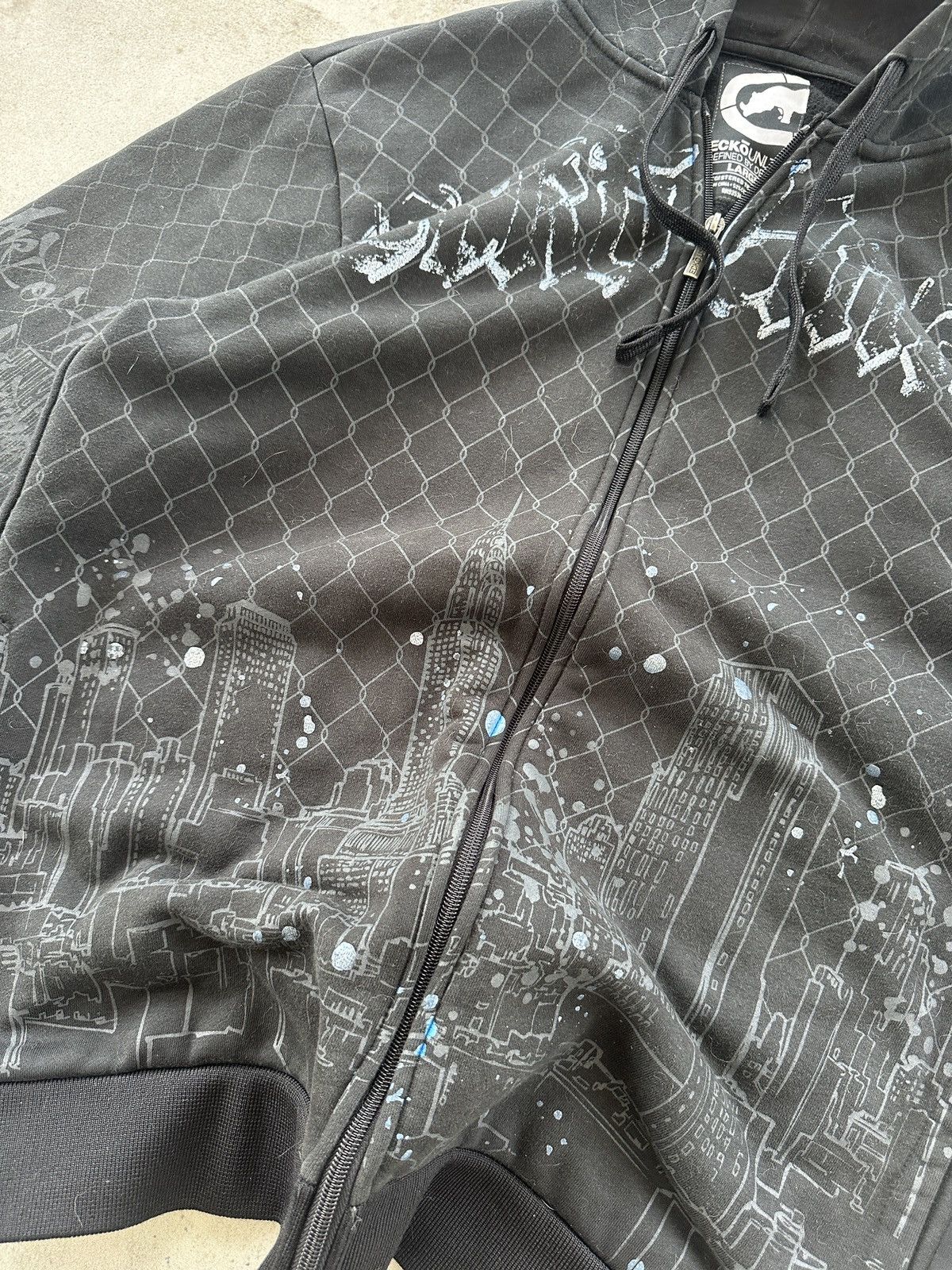 Ecko Unltd. Vintage Ecko Unltd. Faded Hoodie Big Print Men’s Size L Size US L / EU 52-54 / 3 - 5 Thumbnail