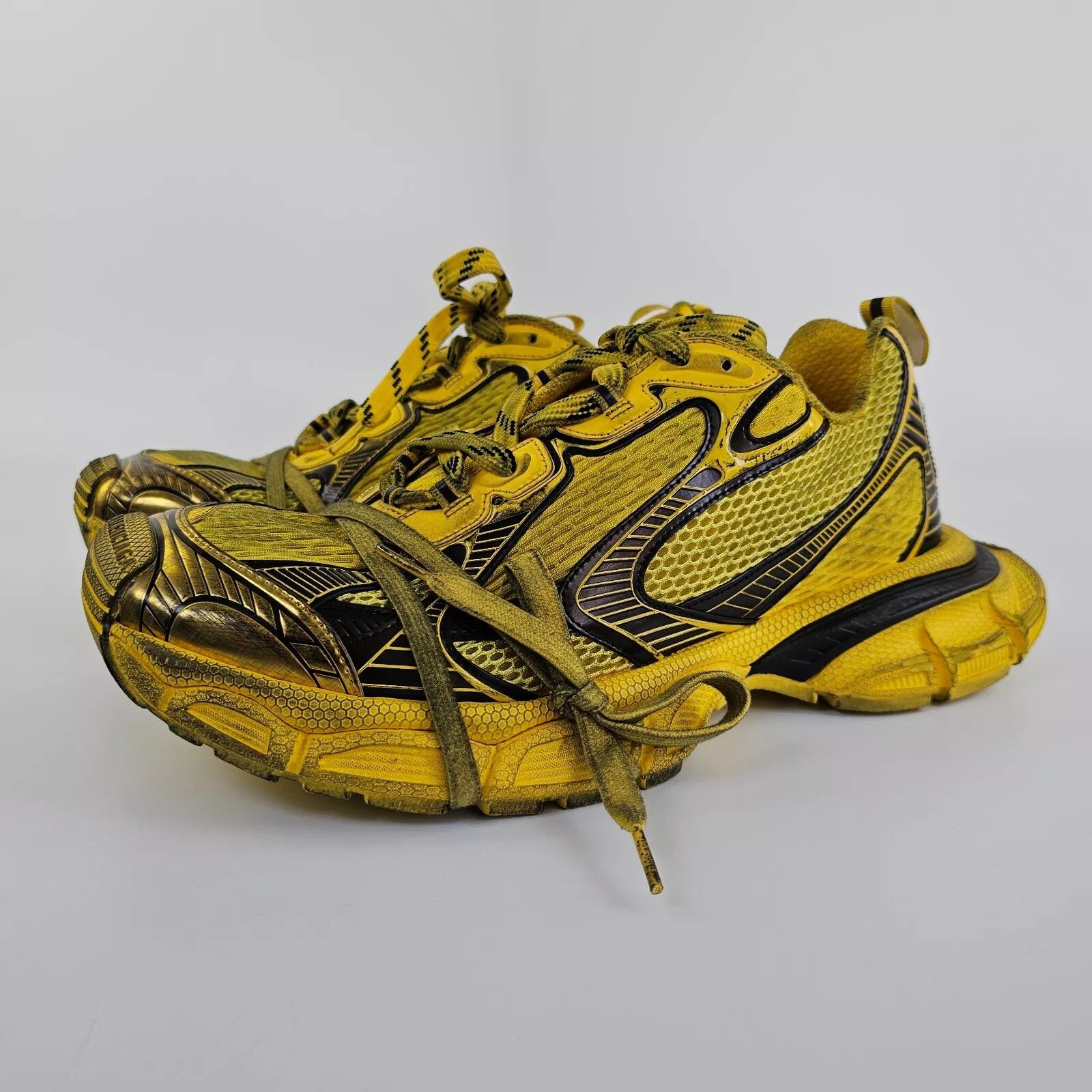 Balenciaga 3XL Yellow/Black Low Top Sneakers New