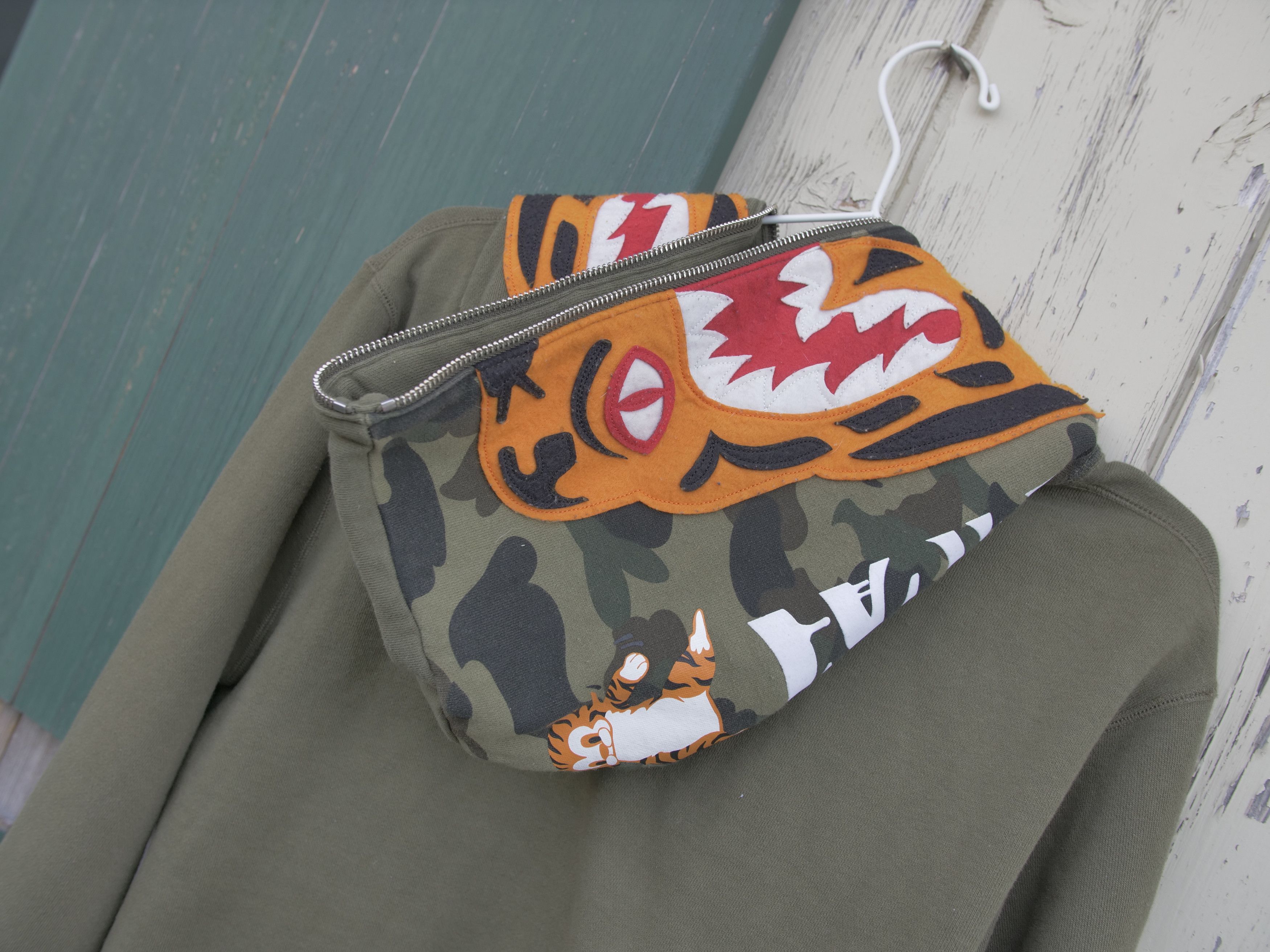 Bape 1st Camo Tiger Half Zip Hoodie Size US L / EU 52-54 / 3 - 5 Thumbnail