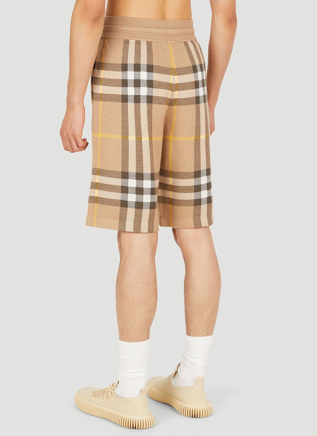 Burberry o1w1db10824 Check Track Shorts in Beige Size US 28 / EU 44 - 6 Thumbnail