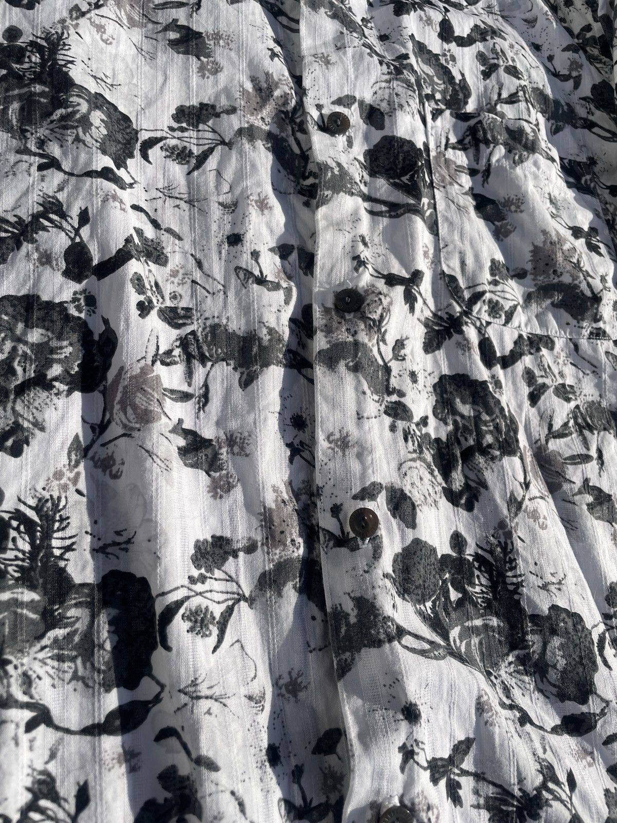 If Six Was Nine 2000s Japanese archive Vkei Floral Slim-fit Shirts Y2K Size US S / EU 44-46 / 1 - 7 Thumbnail