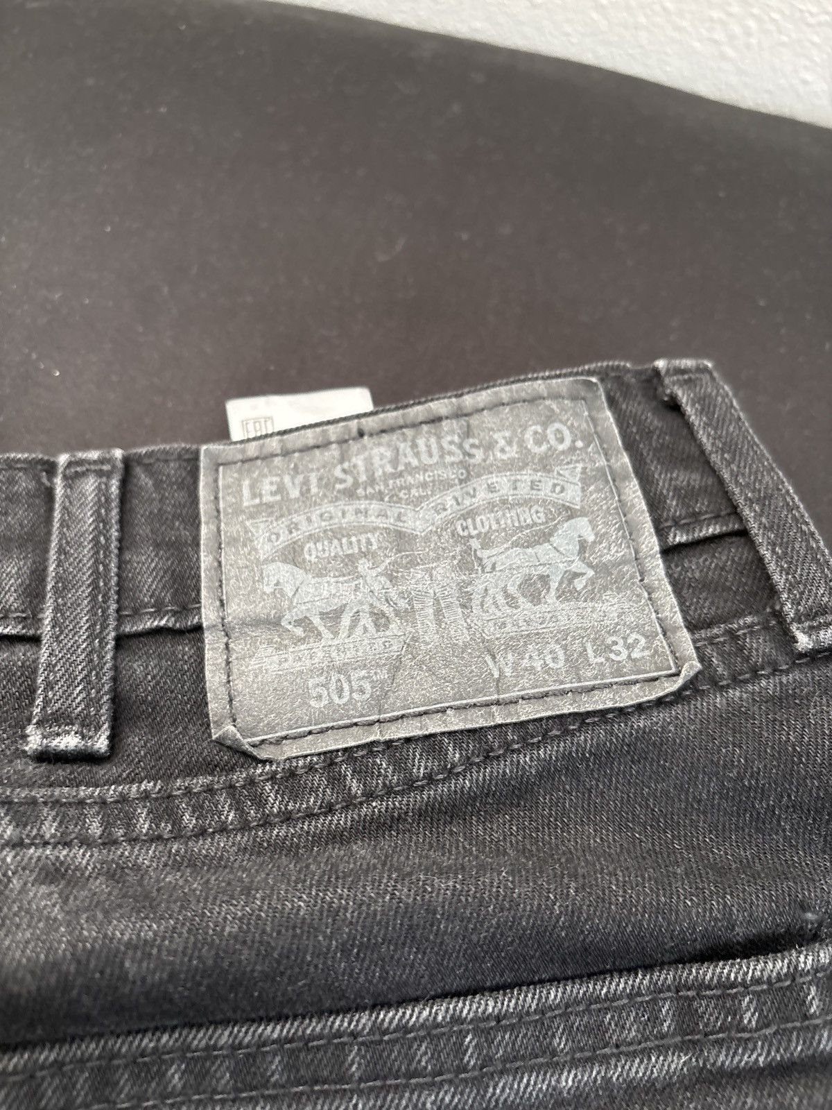 Levi's Levi’s Strauss 505 black denim jeans Size US 40 / EU 56 - 4 Thumbnail