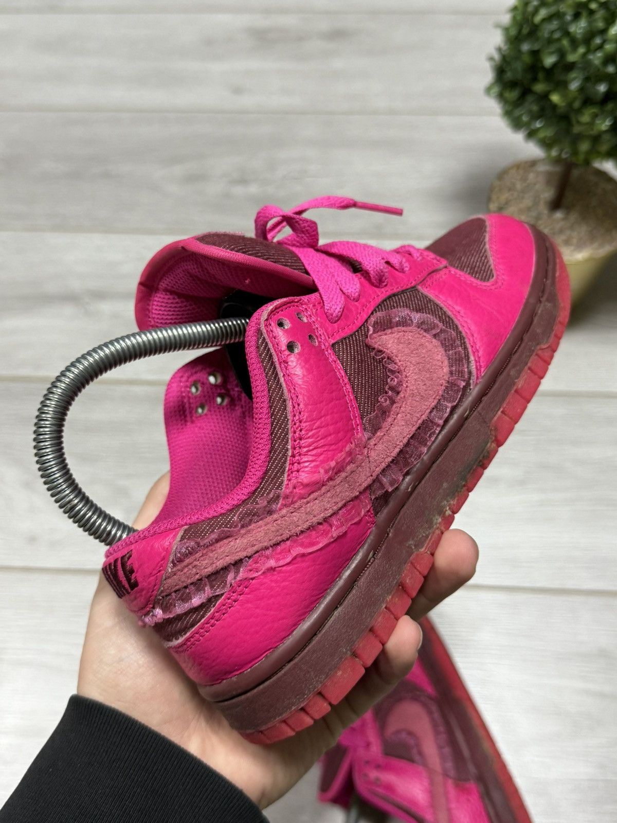 Nike Nike Dunk SB Low Valentine’s Day lace sneakers shoes Size US 5.5 / IT 35.5 - 3 Thumbnail