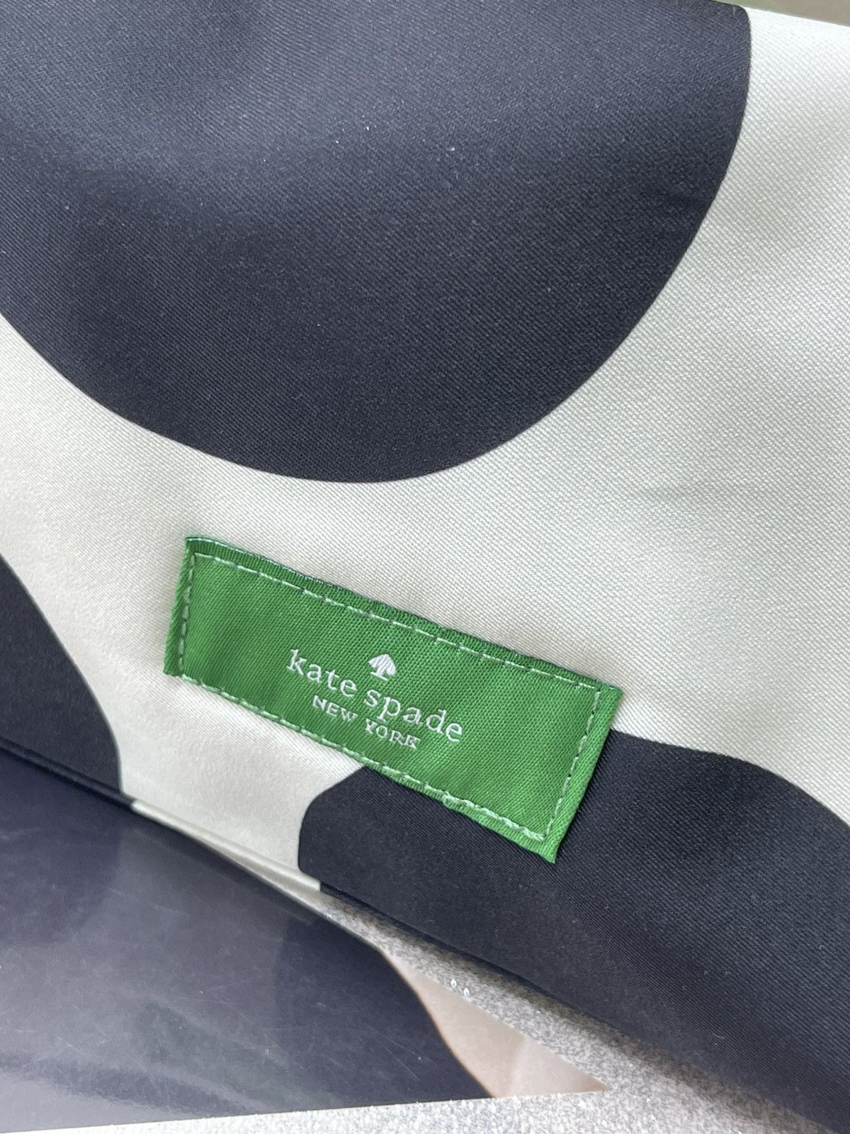 Kate Spade (new) Kate Spade costmetic pouch/travel kit polka dot Size ONE SIZE - 2 Thumbnail