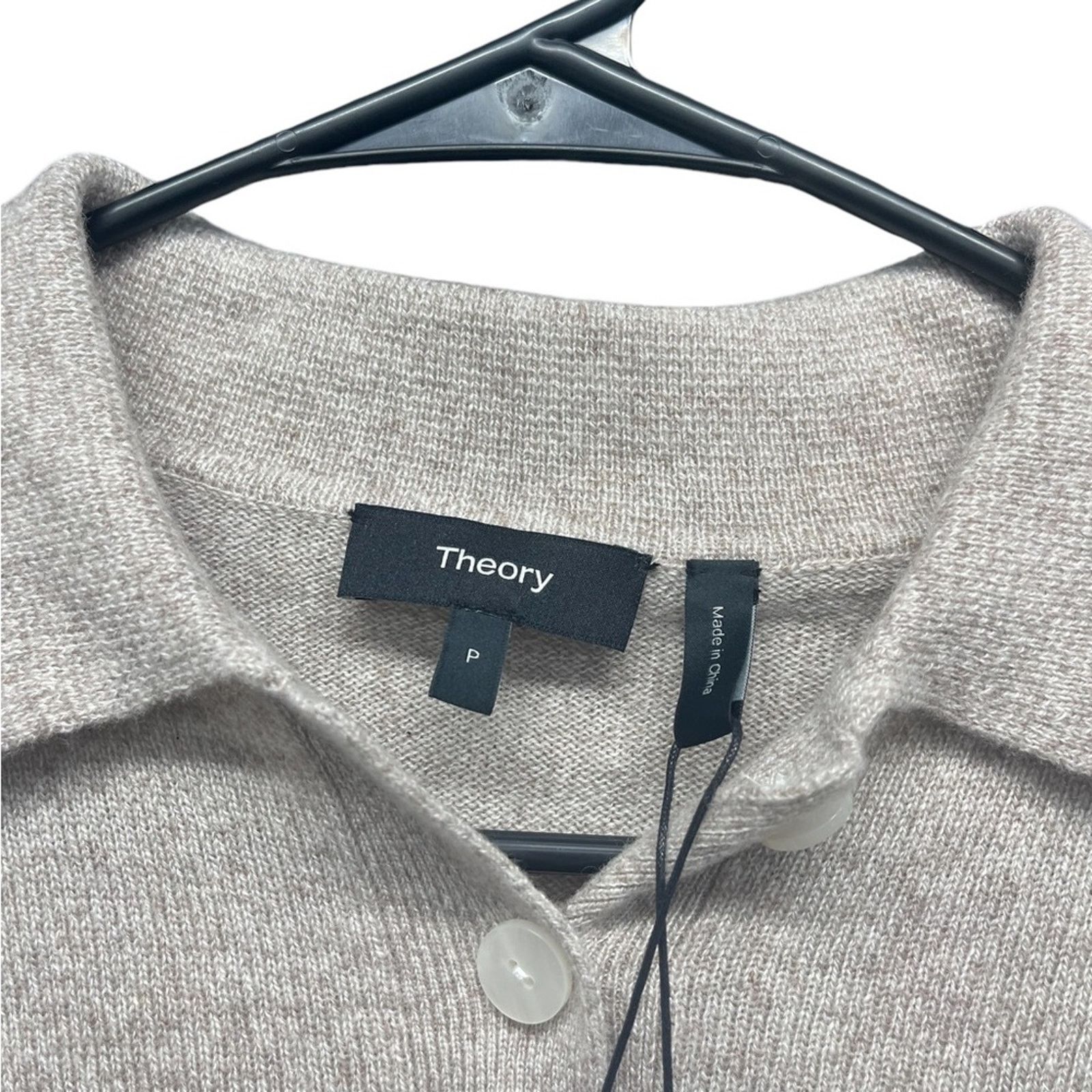 Theory *BNWT* Theory Quarter Button Shirt Size S / US 4 / IT 40 - 3 Thumbnail
