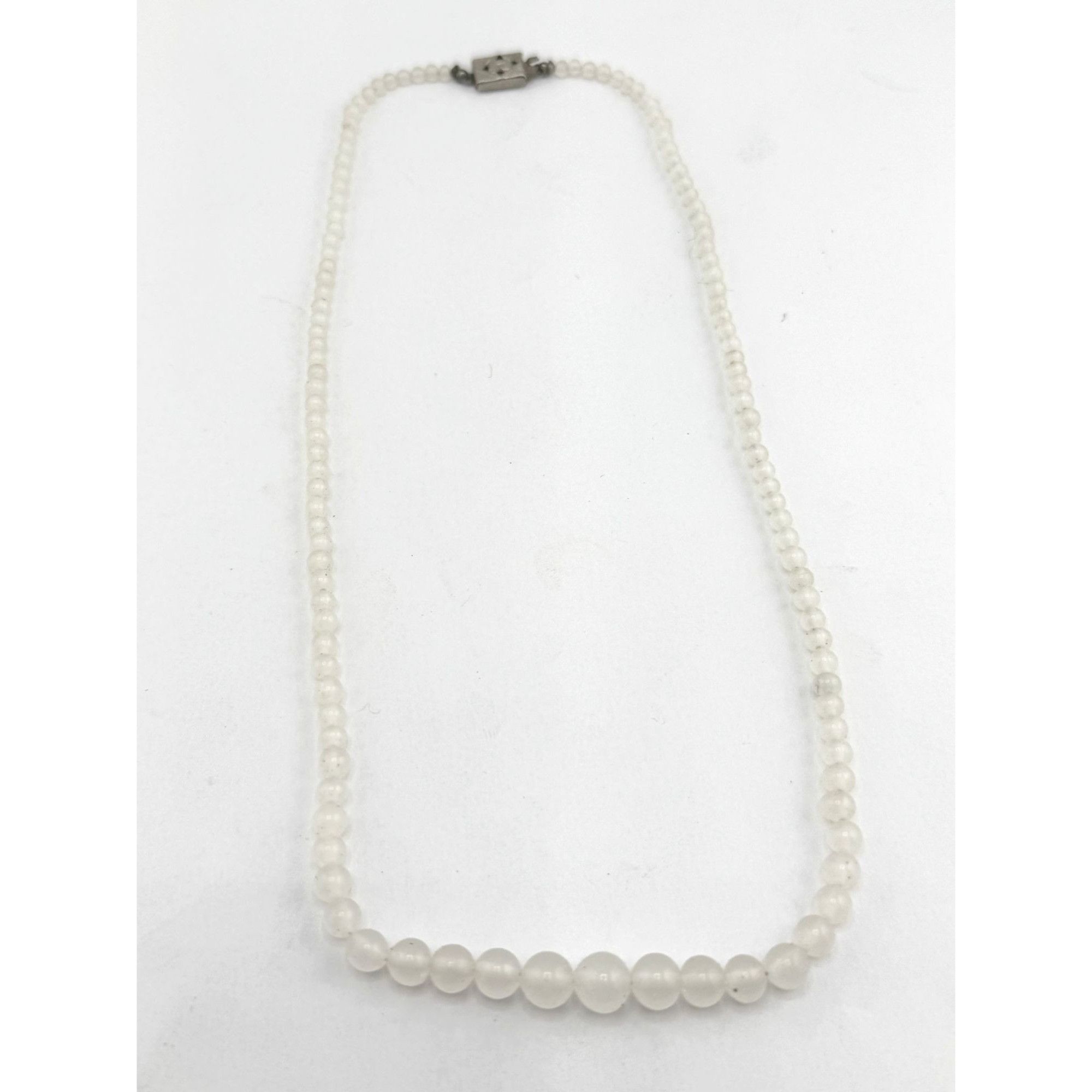 Vintage Vintage Japan white frosted glass beaded necklace Size ONE SIZE - 3 Thumbnail