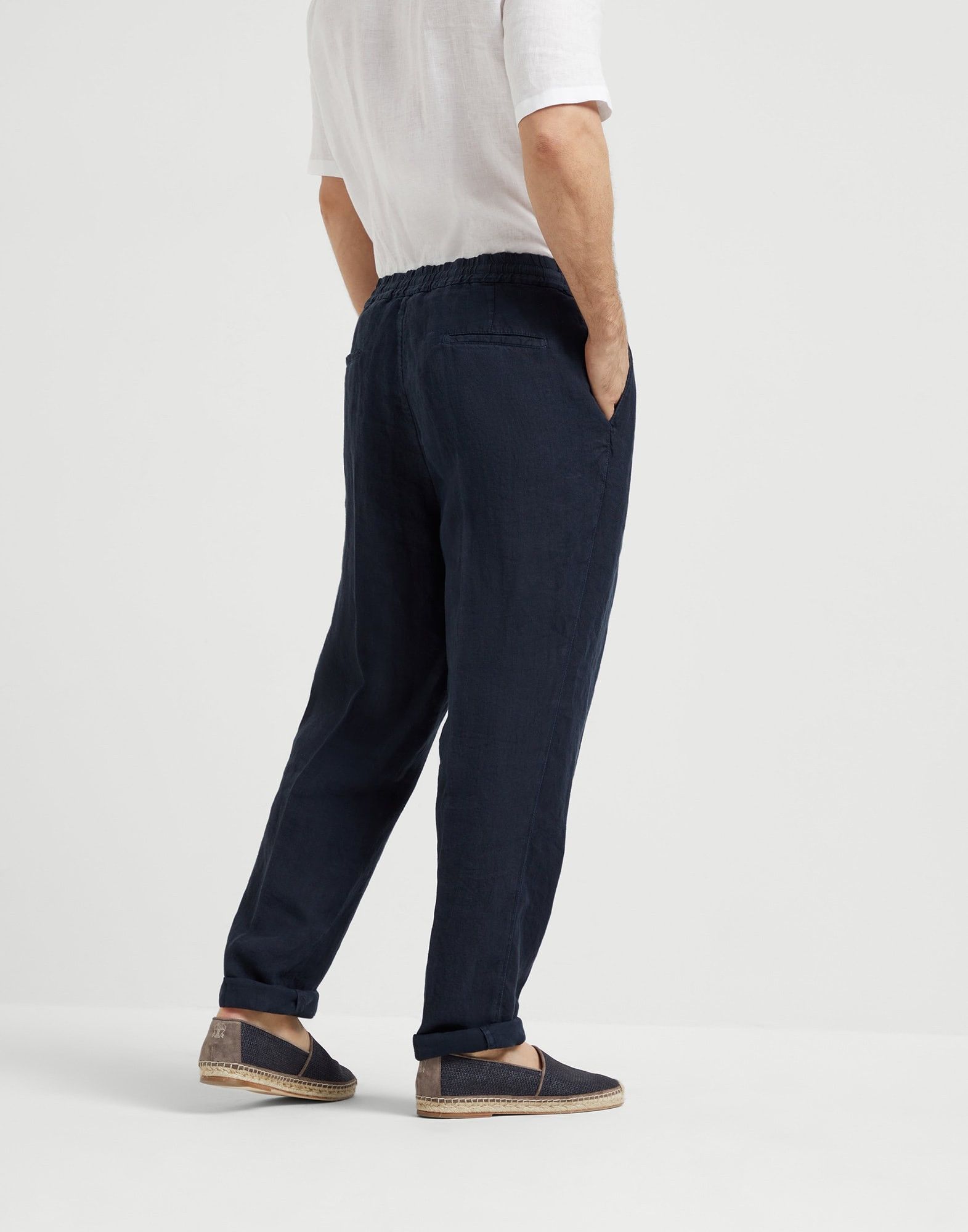 Brunello Cucinelli o1la1rc1a0326 Garment-Dyed Leisure Fit Trousers in Navy Blue Size US 34 / EU 50 - 2 Thumbnail