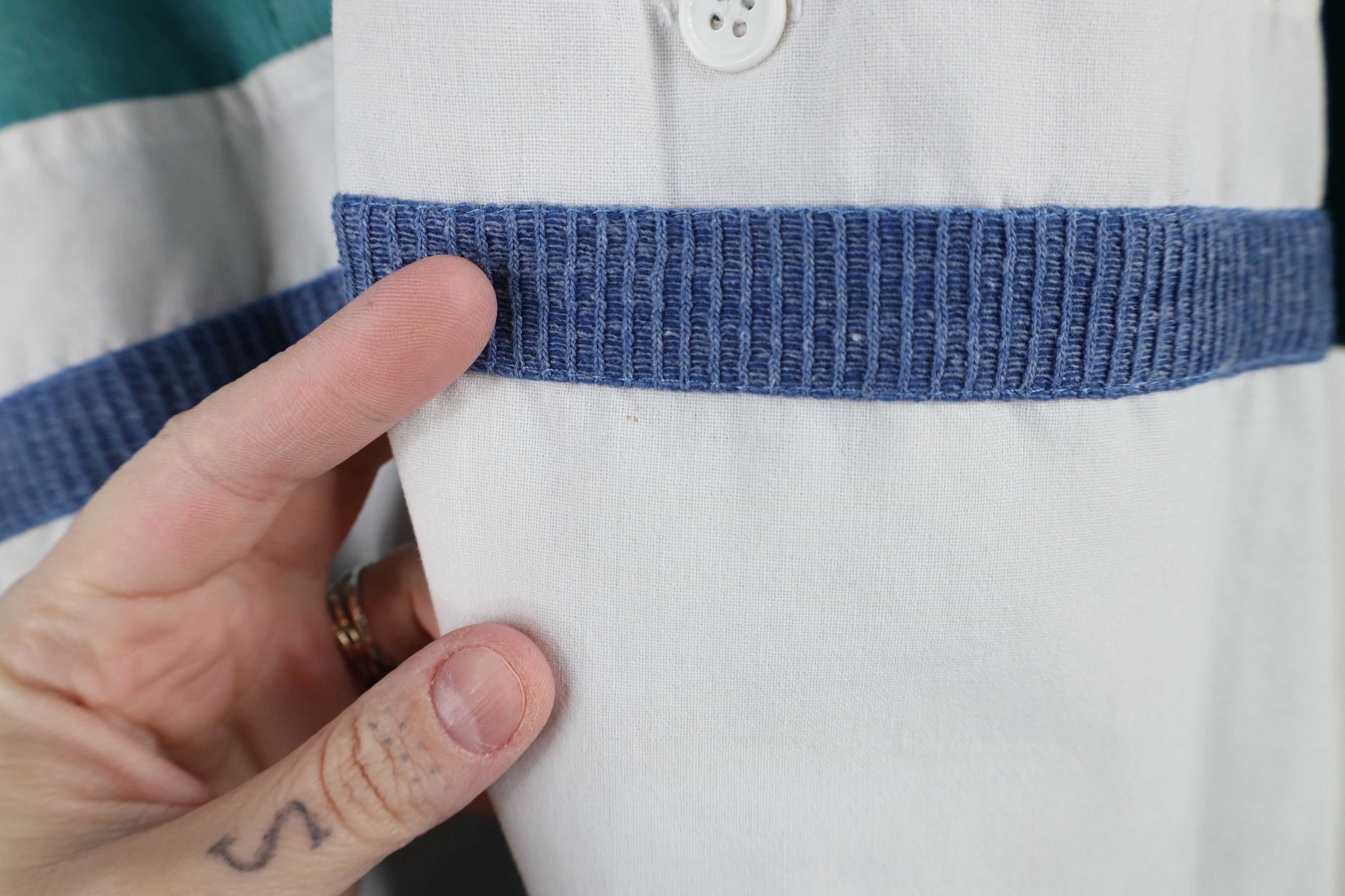 Vintage Vintage 90s Streetwear Chambray Block Pullover Polo Shirt Size US M / EU 48-50 / 2 - 4 Thumbnail