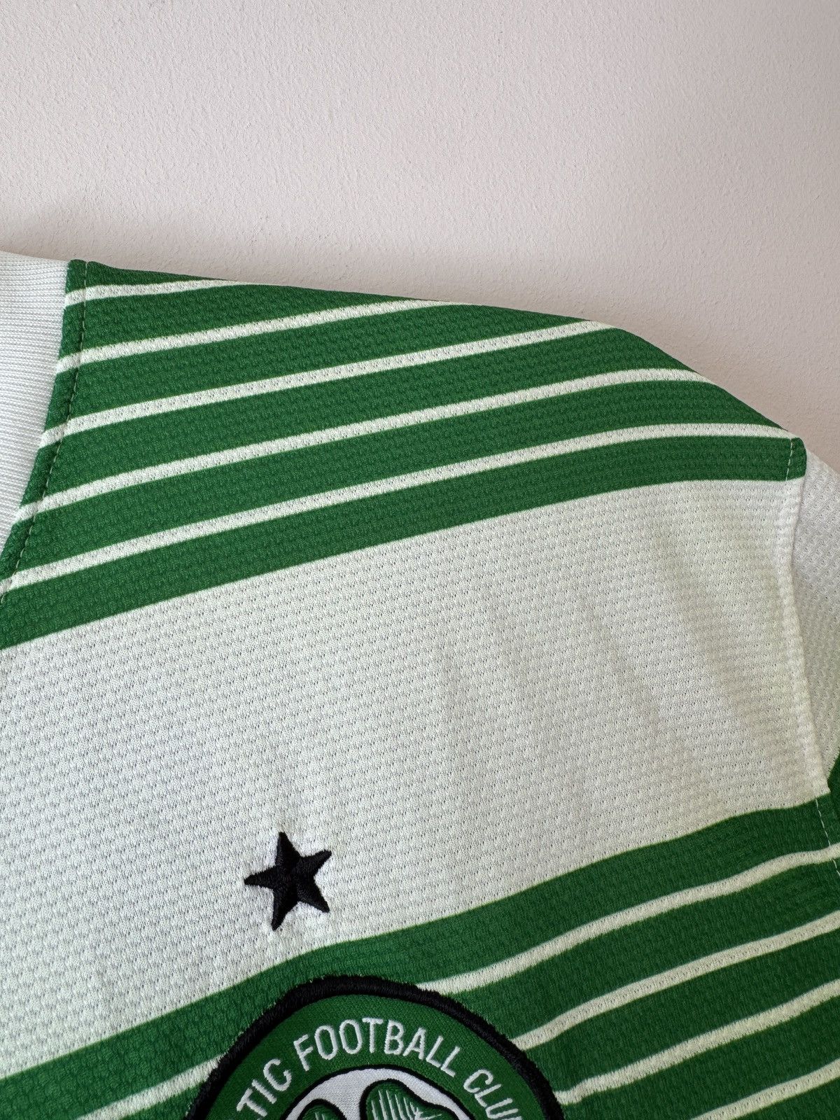 Nike Johansen #25 Celtic 2013-2014 Home Soccer Longsleeve Jersey Size US L / EU 52-54 / 3 - 21 Thumbnail