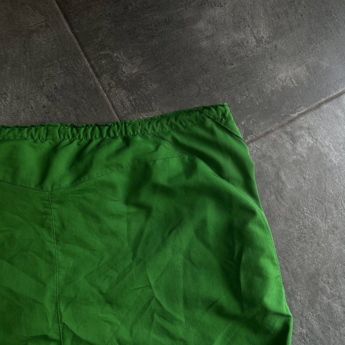 Nike × Vintage Vintage Nike The Celtic Football Club Shorts Y2K Sport-wear Size US 38 / EU 54 - 7 Thumbnail