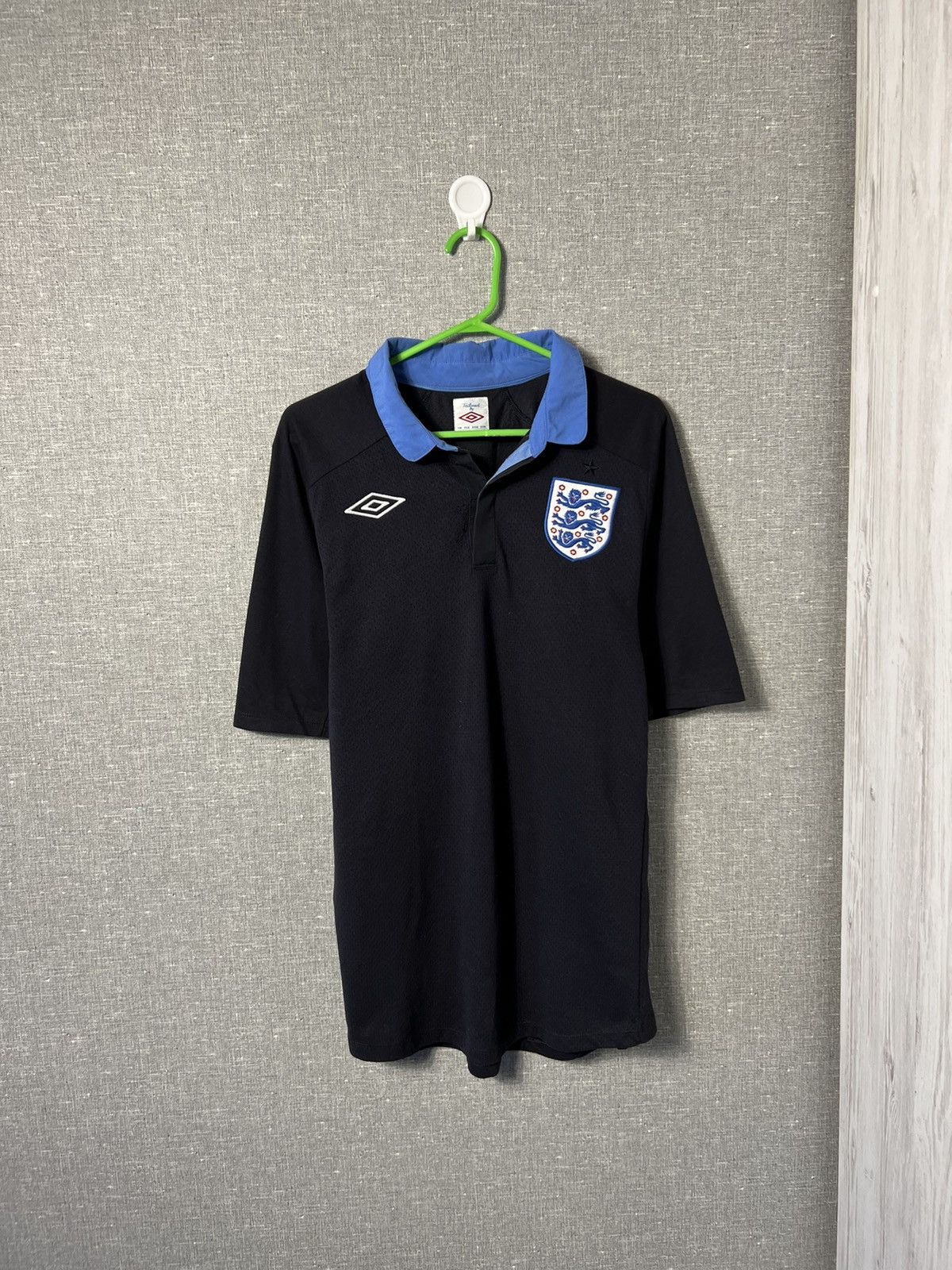 Umbro × Vintage England 2011 Away Football Kit 2012 Soccer Jersey Size US L / EU 52-54 / 3 - 1 Thumbnail