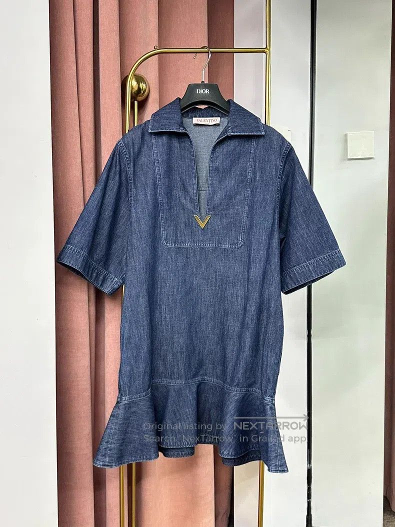 Valentino Valentino Blue lace dress Size M / US 6-8 / IT 42-44 - 1 Thumbnail