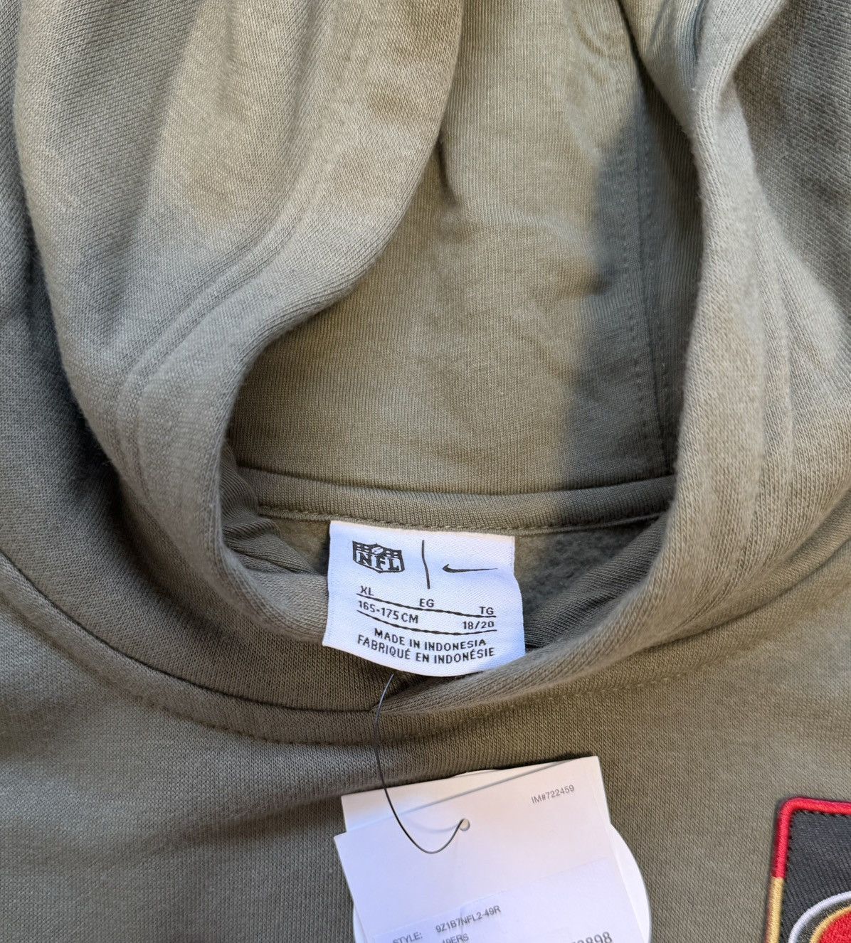 Nike Nike San Francisco 49ers 2025 Salute to Service Hoodie Size US XL / EU 56 / 4 - 4 Thumbnail