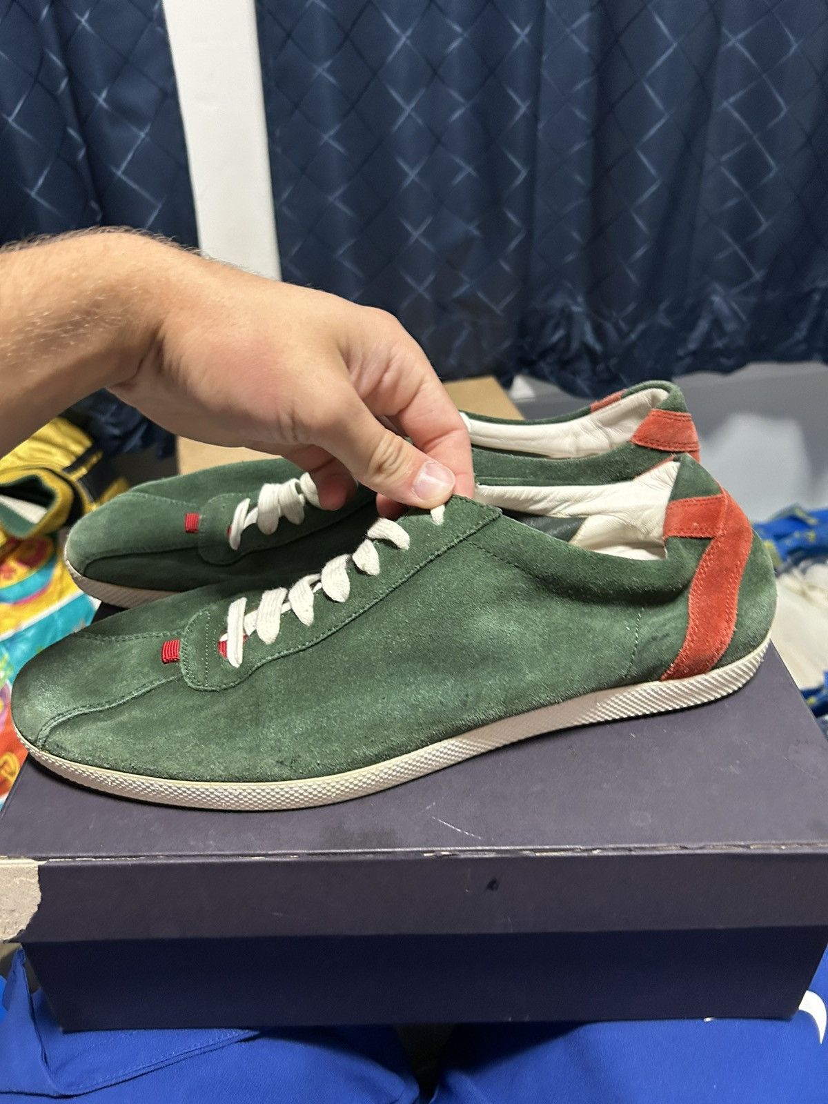 Gucci low top sneakers