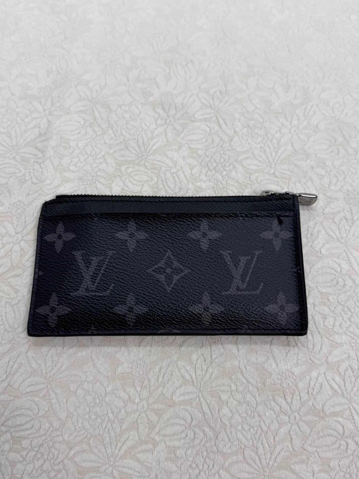 Louis Vuitton LOUIS VUITTON Taïga card wallet black monogram Size ONE SIZE - 1 Thumbnail