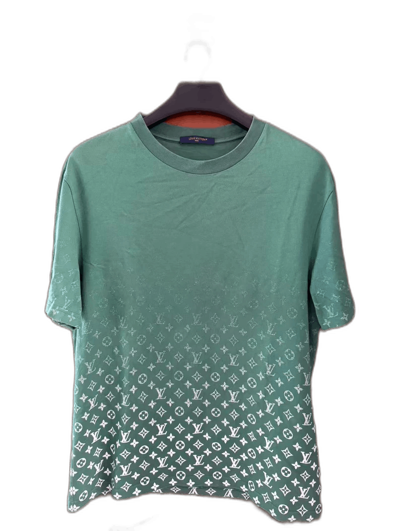 Louis Vuitton Louis Vuitton Green Gradient Print T-shirt Size US XXL / EU 58 / 5 - 1 Thumbnail