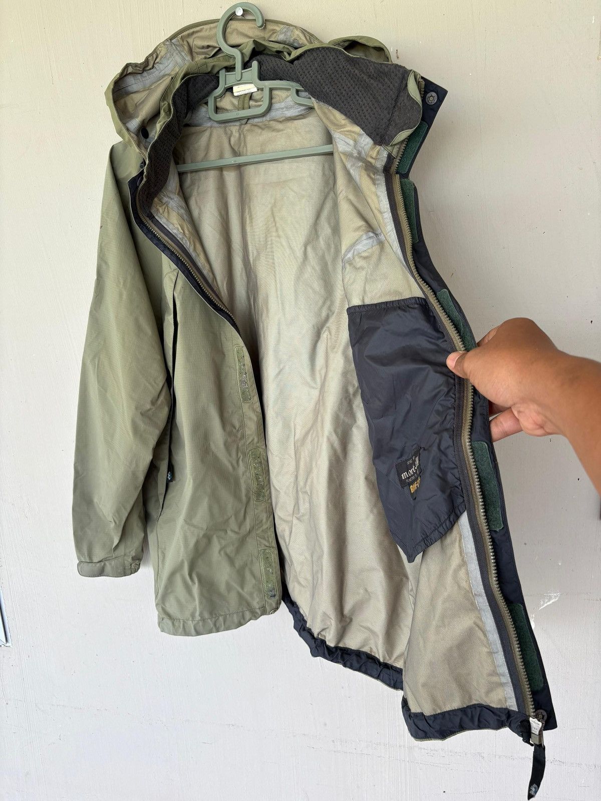 Montbell Montbell Goretex Windbreaker Jacket With Hoodies Size US M / EU 48-50 / 2 - 6 Thumbnail