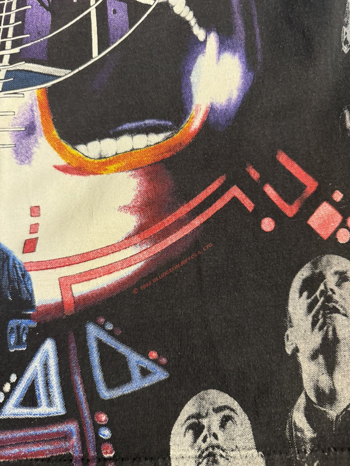 Band Tees Vintage Def Leppard 1992 All Over Print SingleStitch T-shirt Size US L / EU 52-54 / 3 - 3 Thumbnail