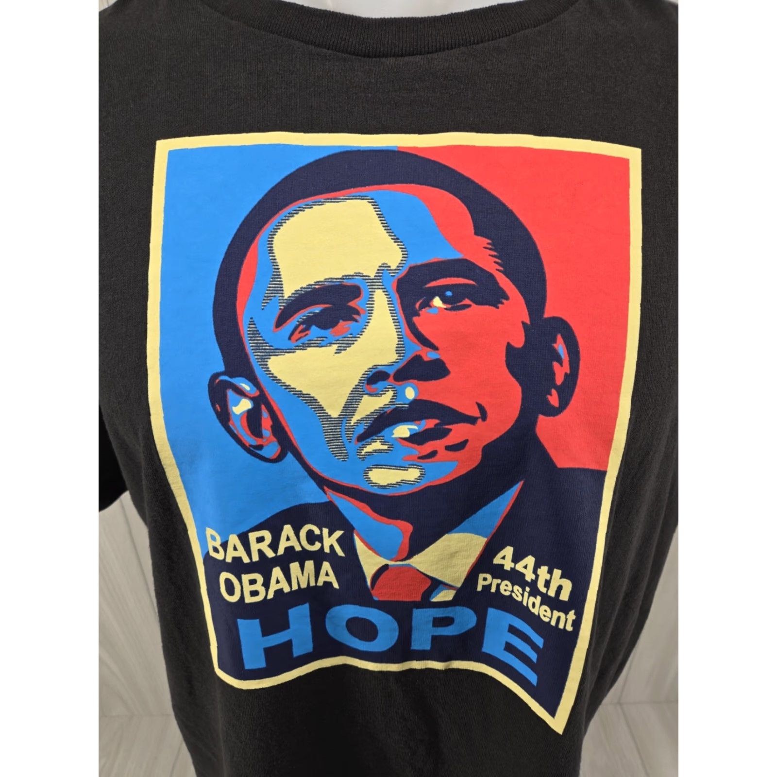 Delta Barack Obama 44th President HOPE Black T Shirt XL Mens Short Sleeve Size US XL / EU 56 / 4 - 3 Thumbnail